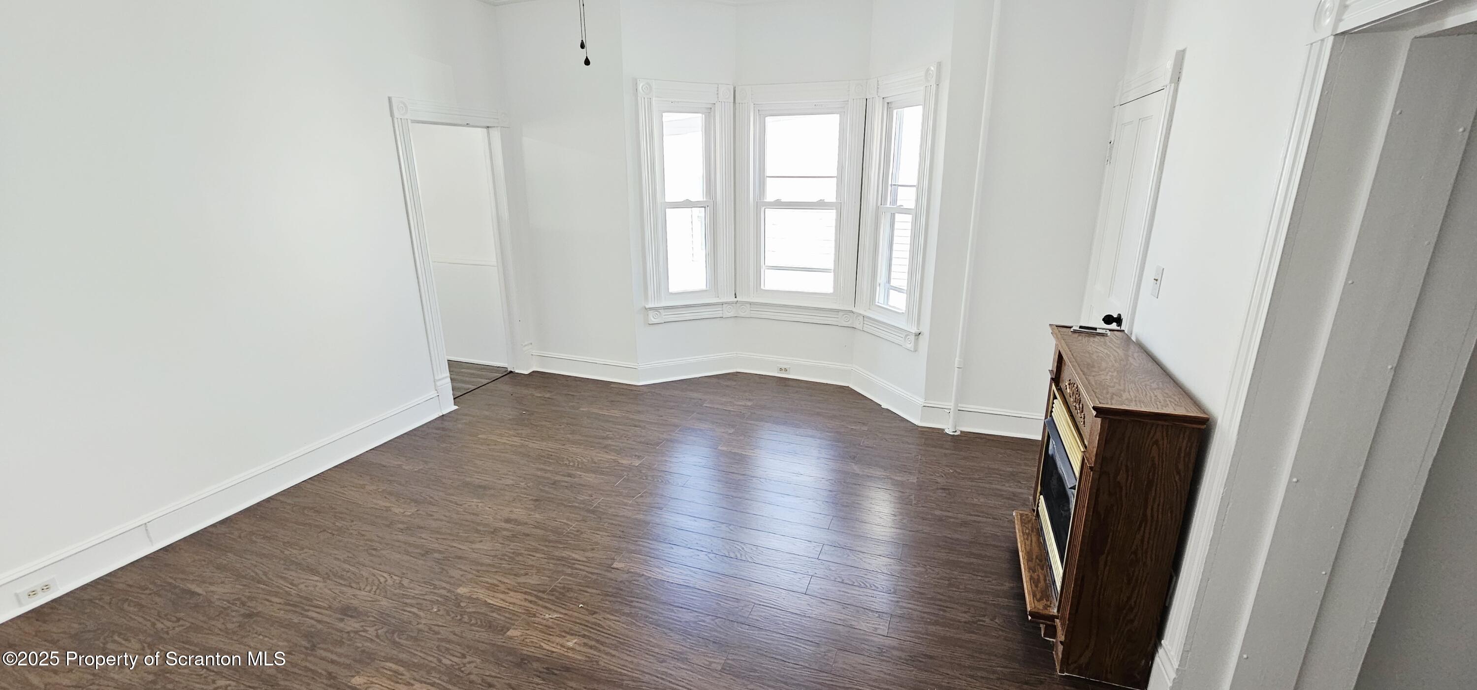 126 S Rebecca Avenue