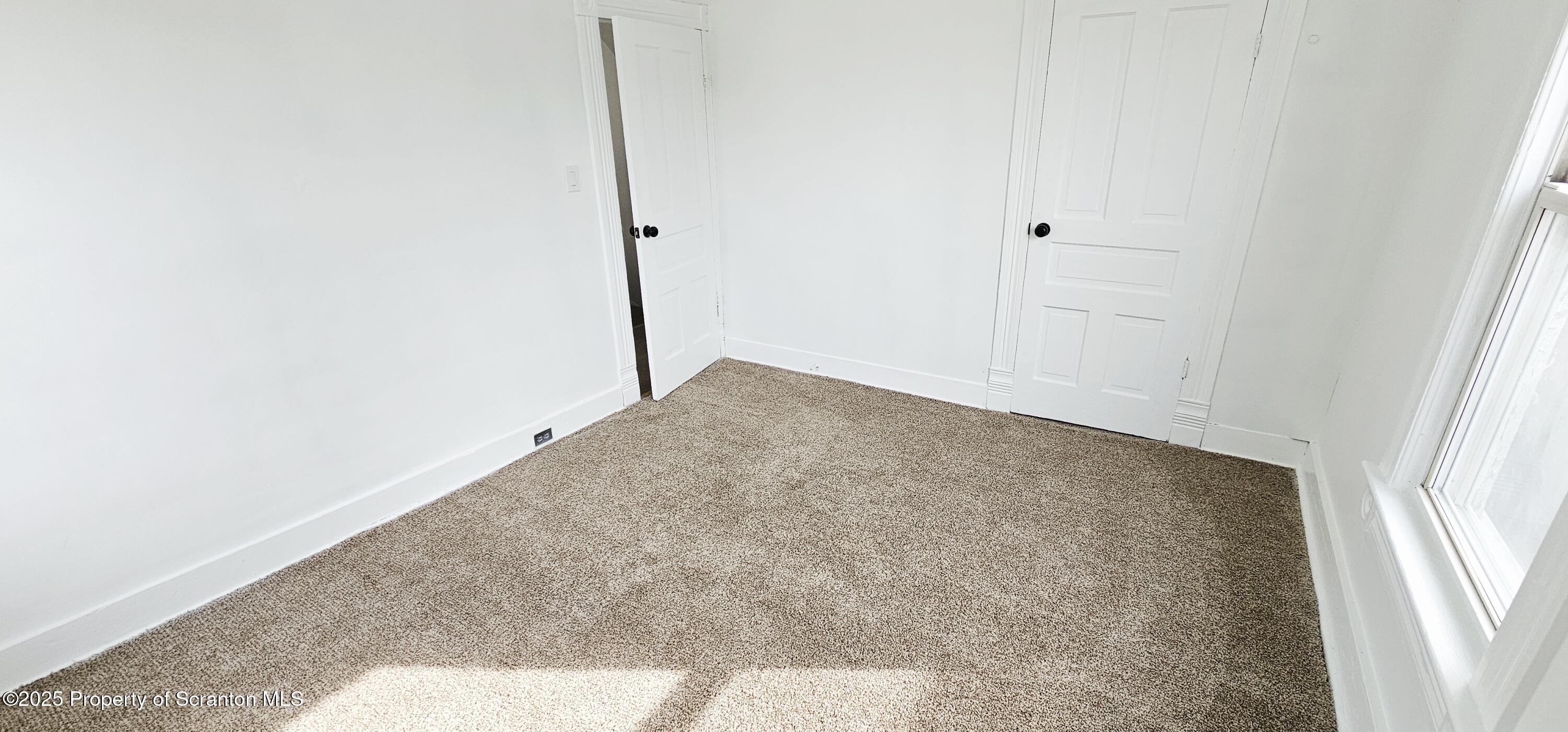 128 S Rebecca Avenue