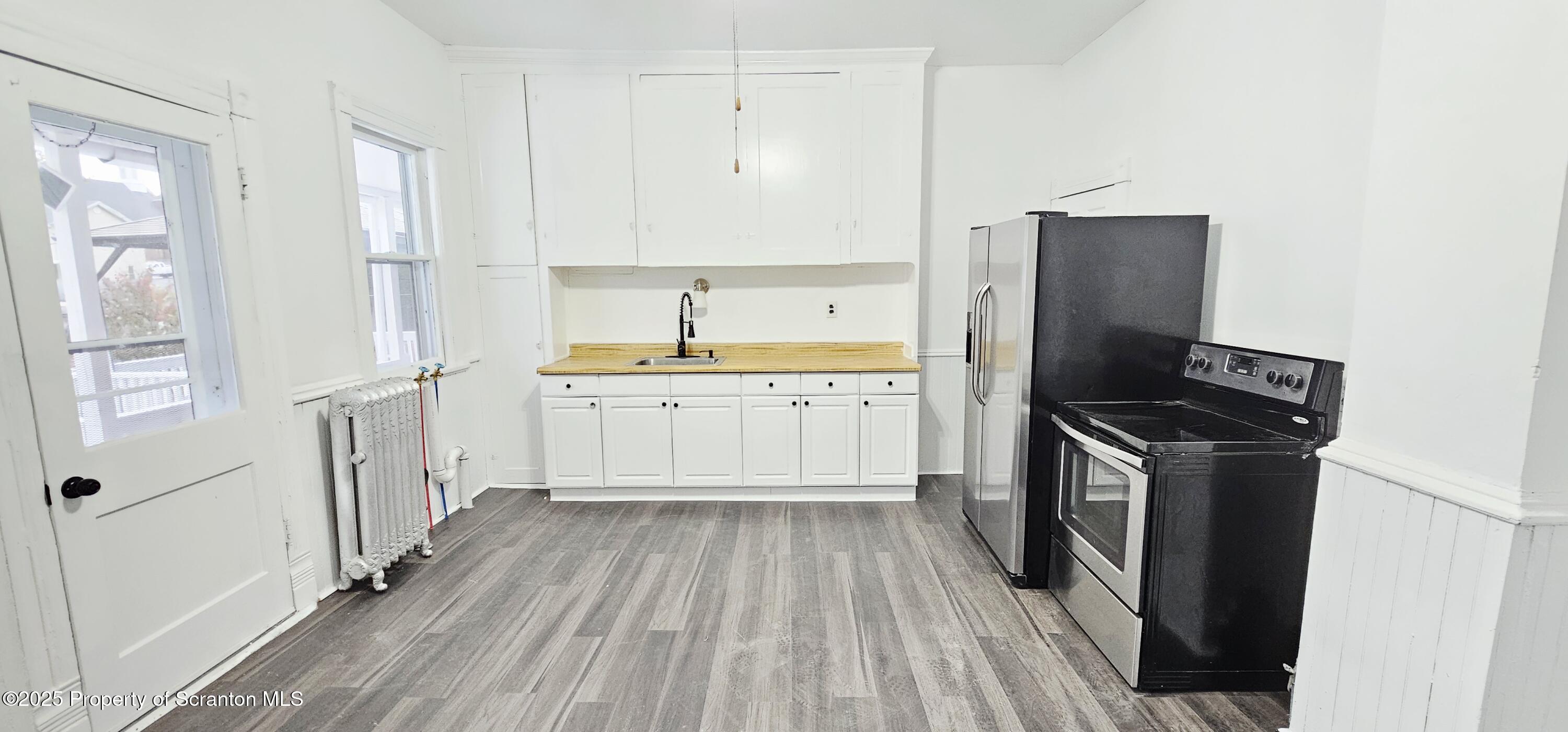 128 S Rebecca Avenue