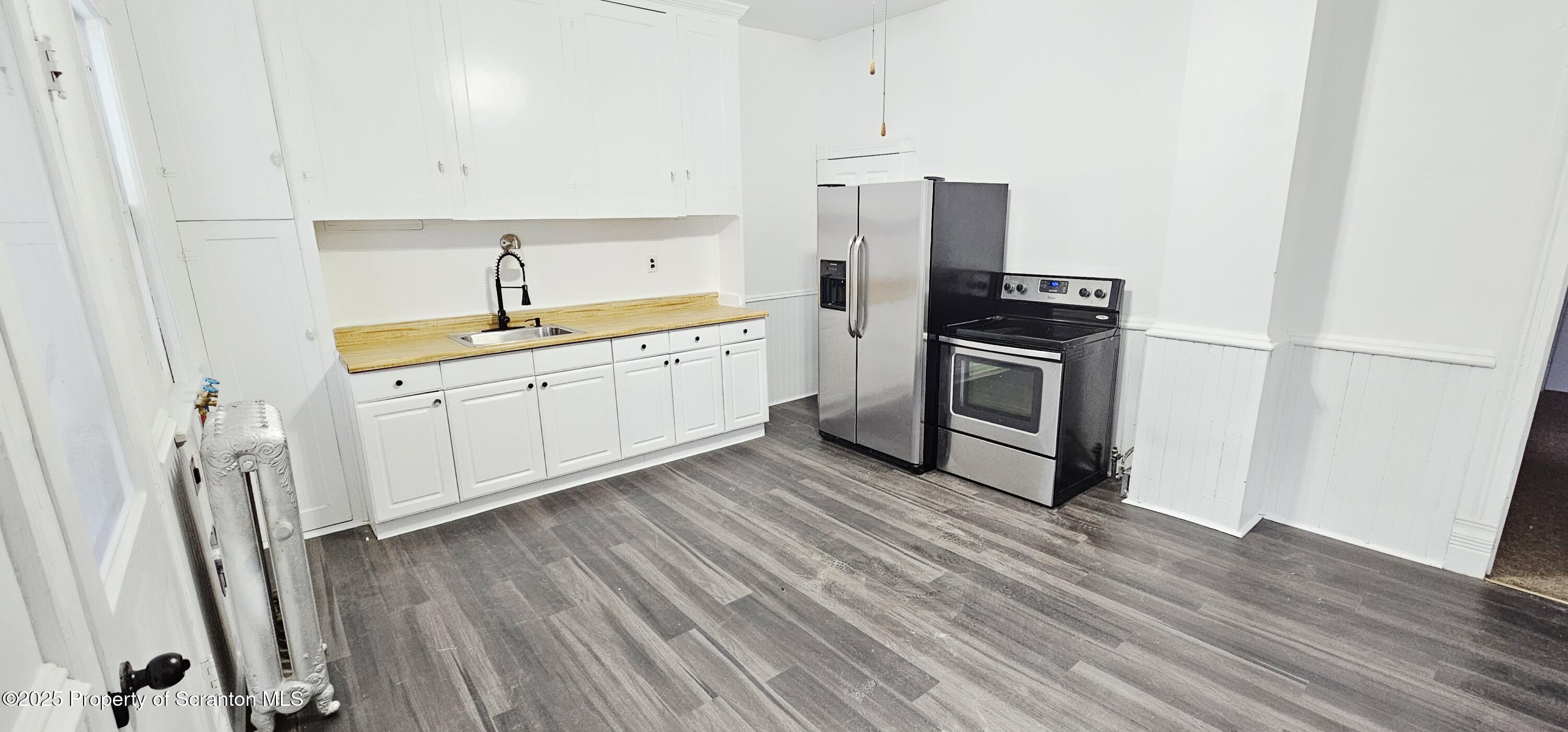 128 S Rebecca Avenue