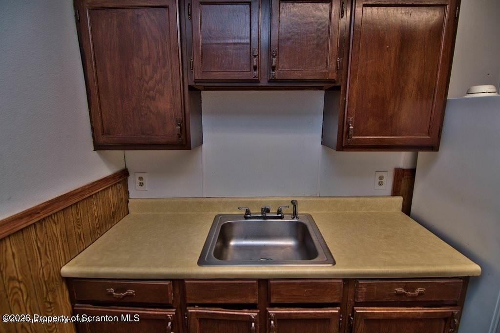 401 S Valley (Apt.103) Avenue