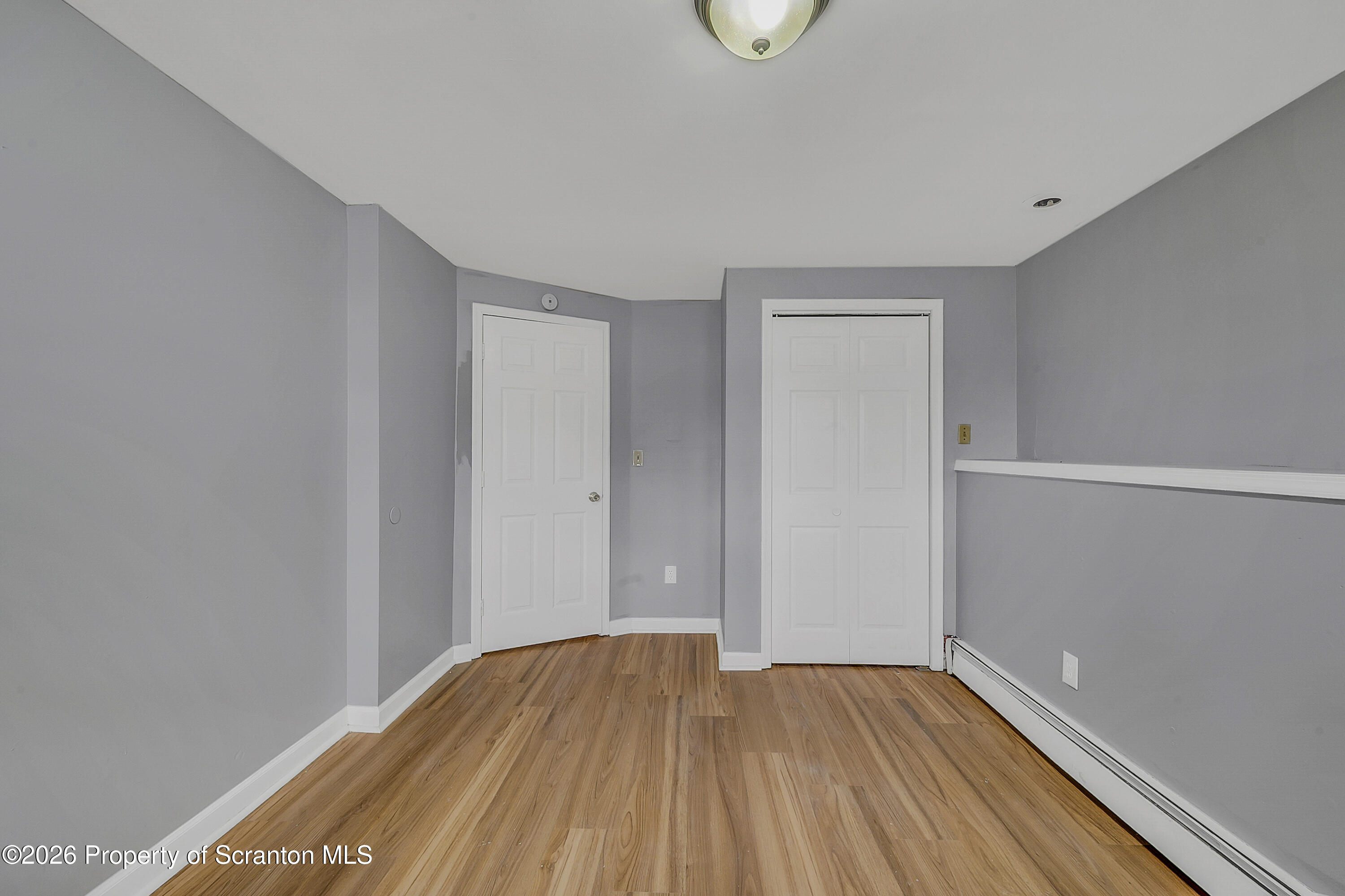 1009 W Lackawanna Avenue