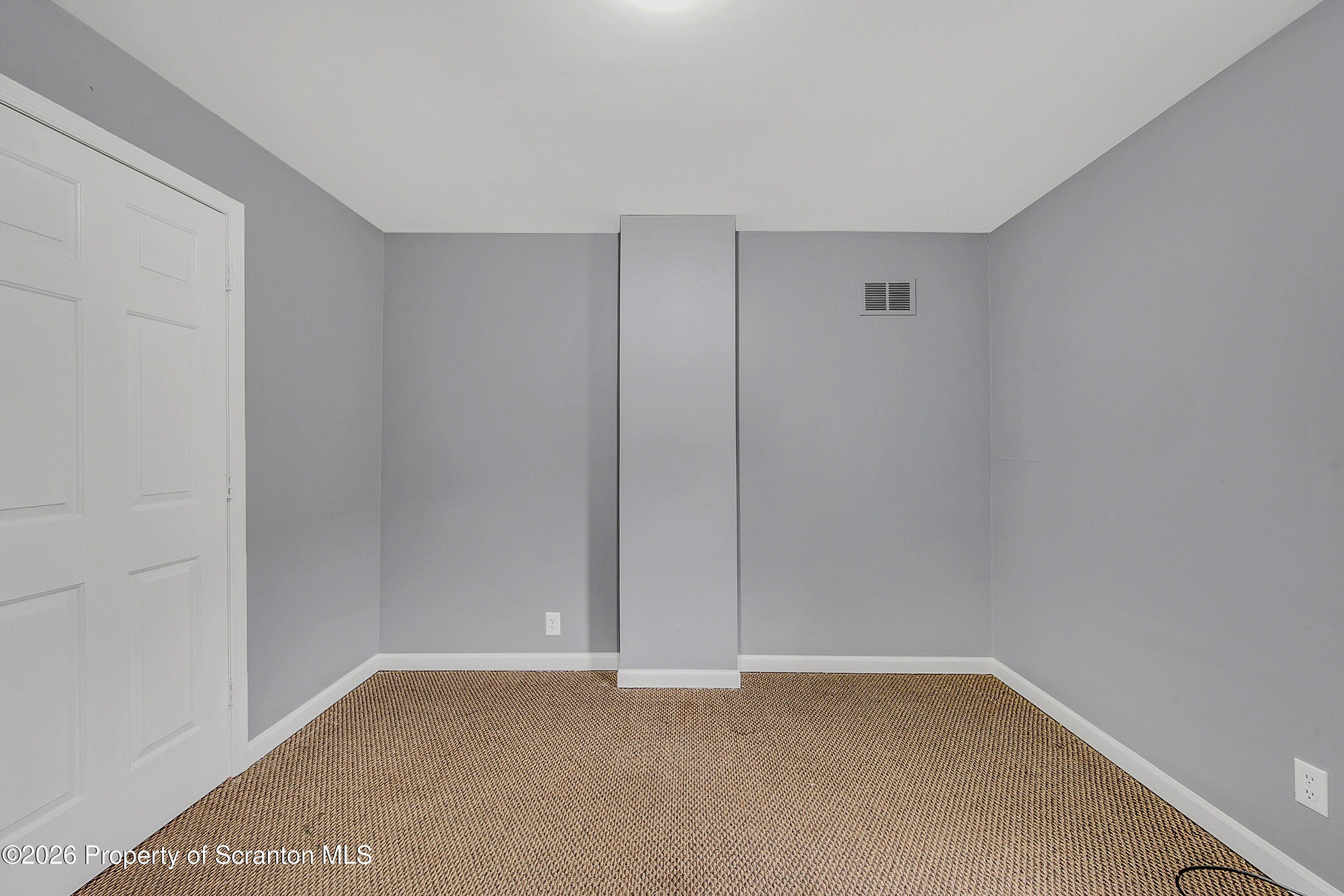 1009 W Lackawanna Avenue