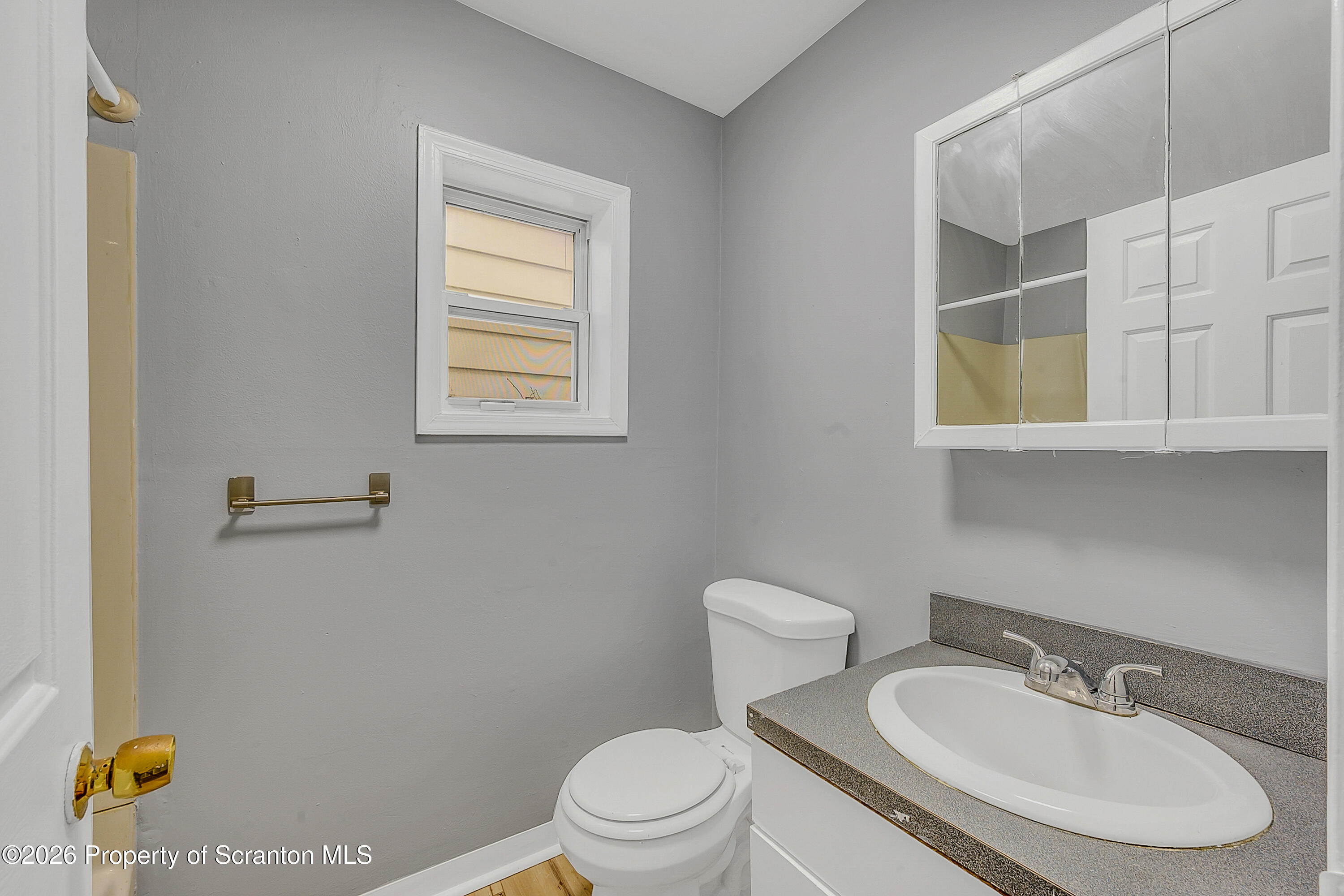 1009 W Lackawanna Avenue