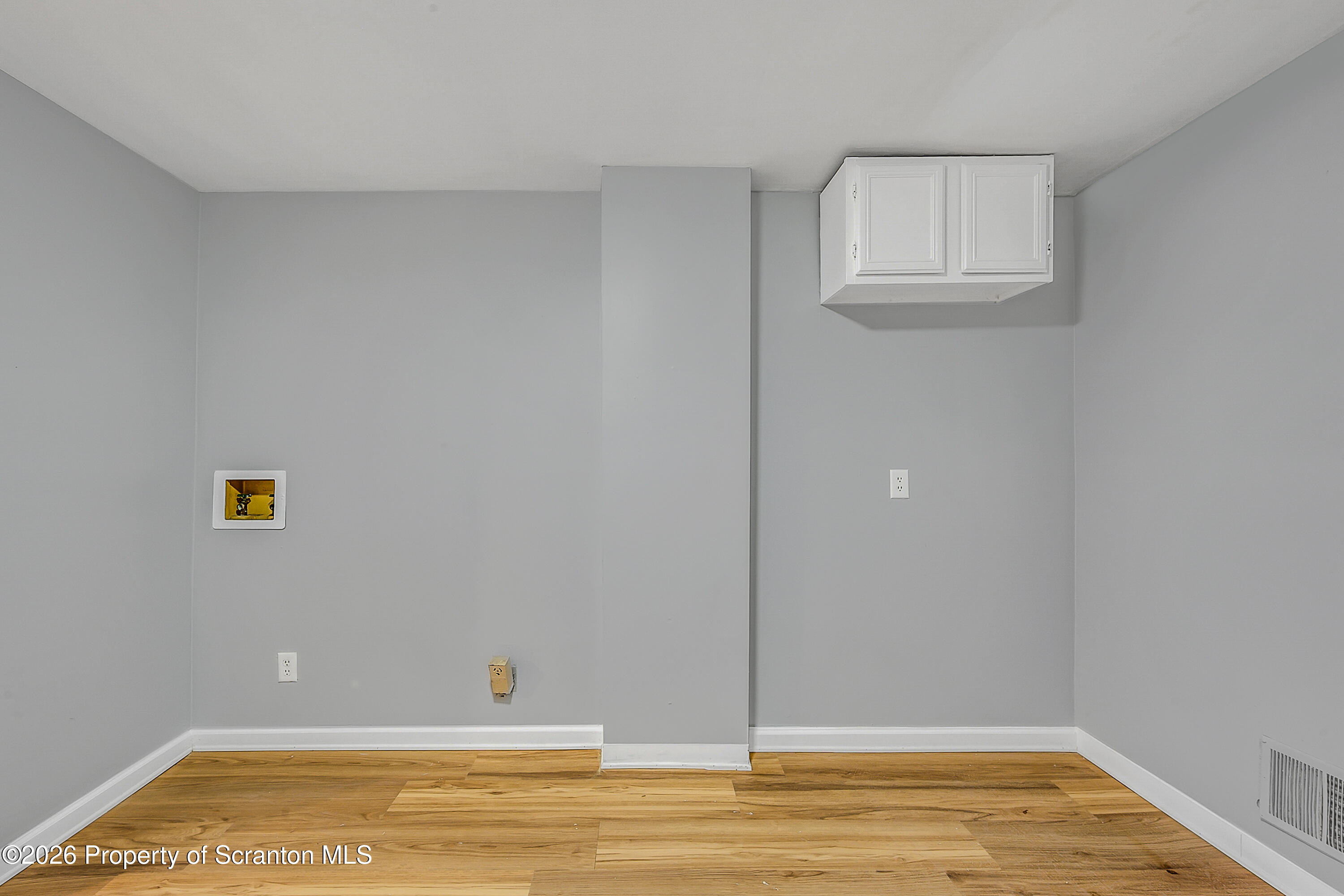 1009 W Lackawanna Avenue