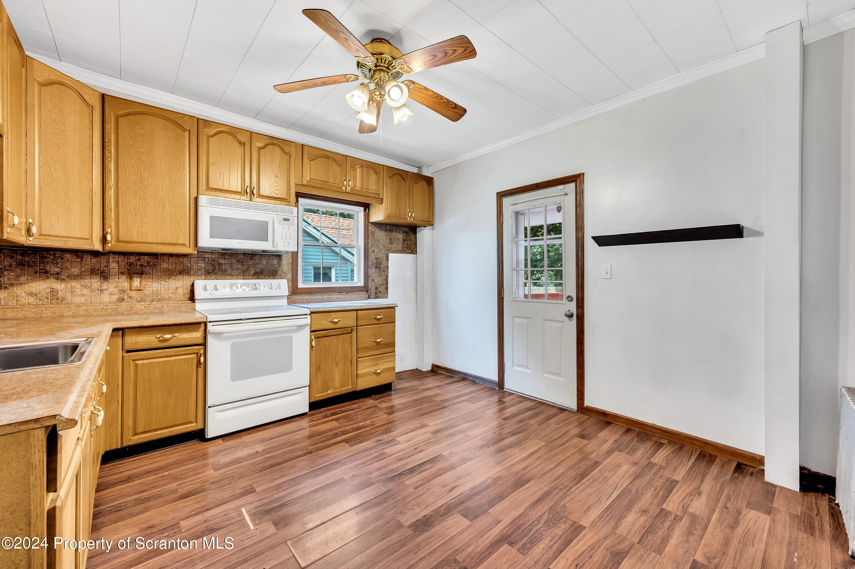 630 E Lackawanna Avenue