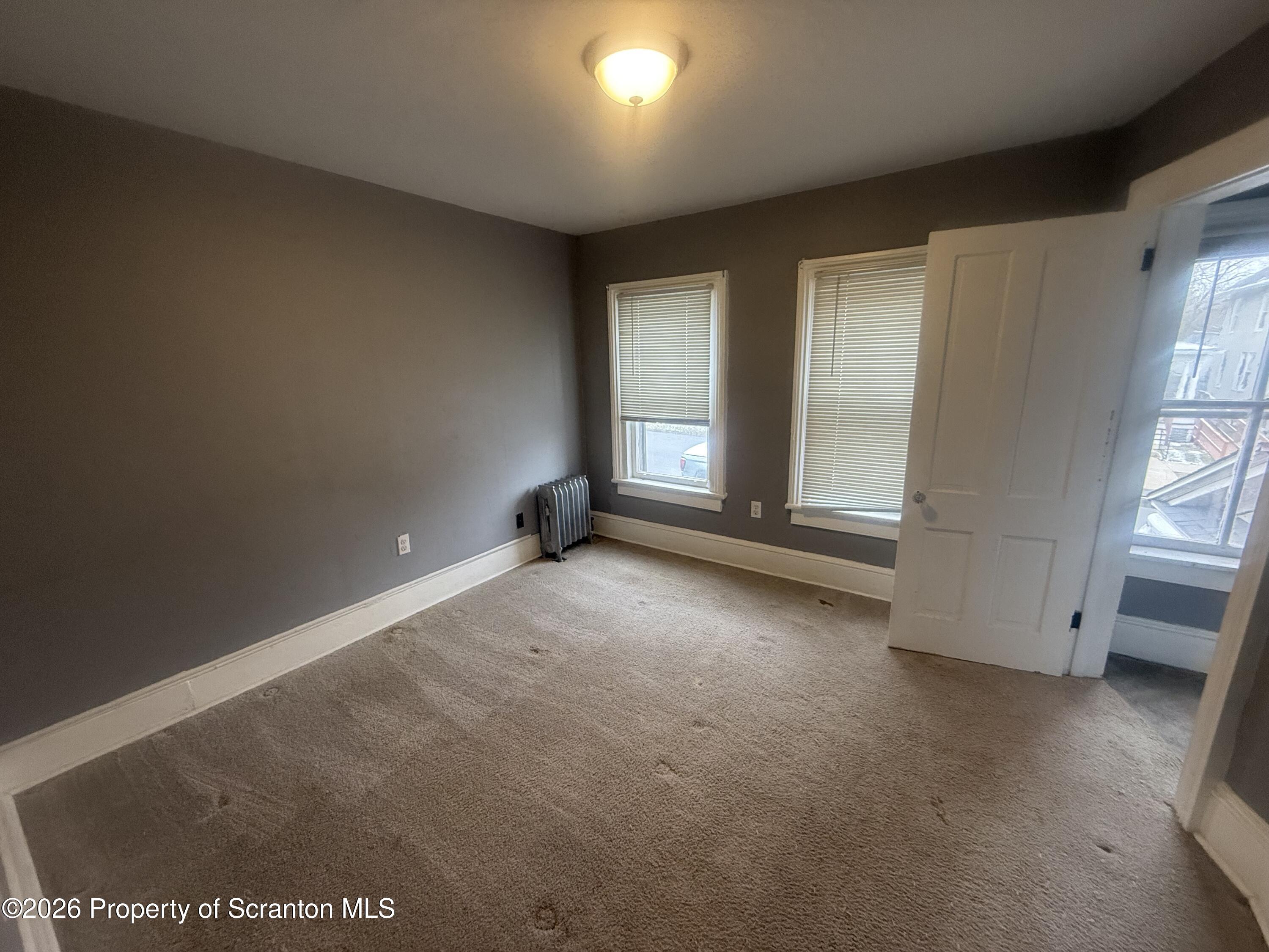 1019 N Irving Avenue