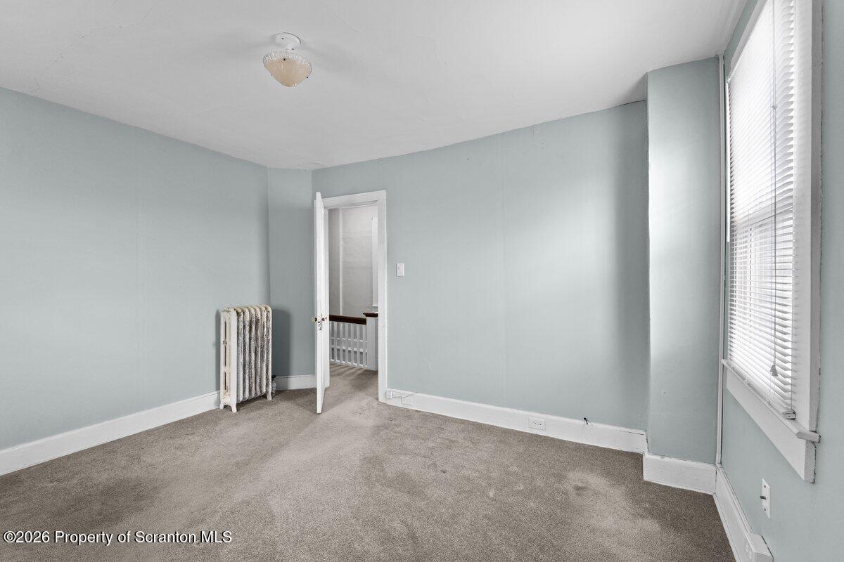 364 N Hyde Park Avenue Unit: & 368