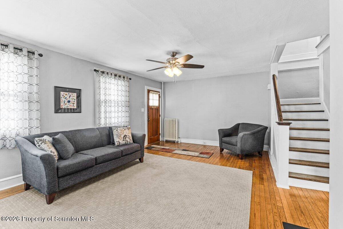 364 N Hyde Park Avenue Unit: & 368