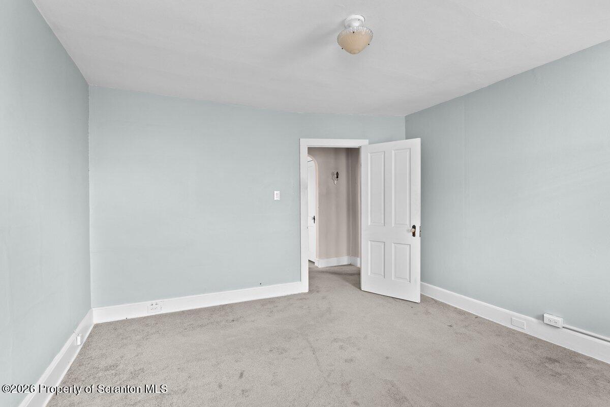 364 N Hyde Park Avenue Unit: & 368