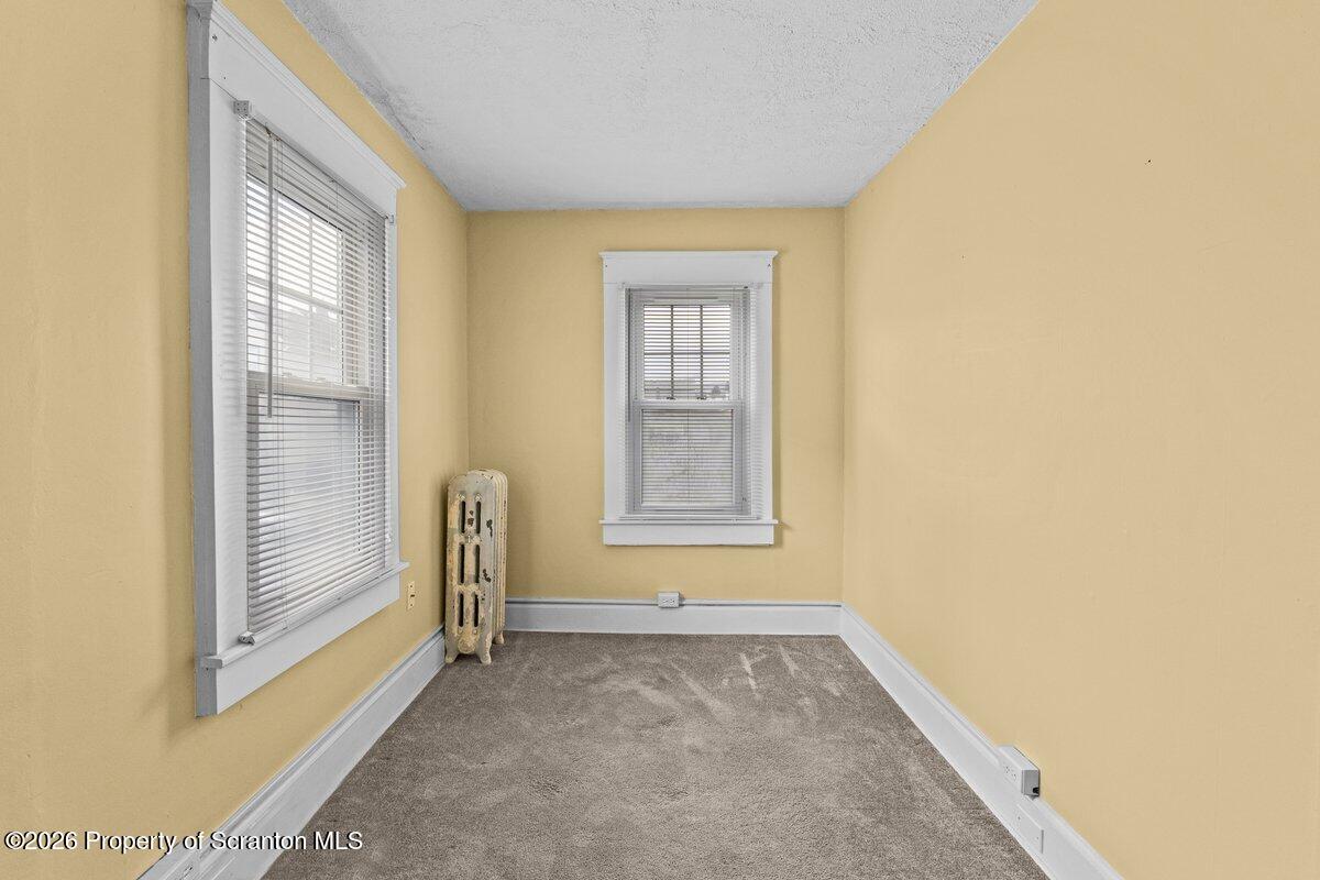 364 N Hyde Park Avenue Unit: & 368