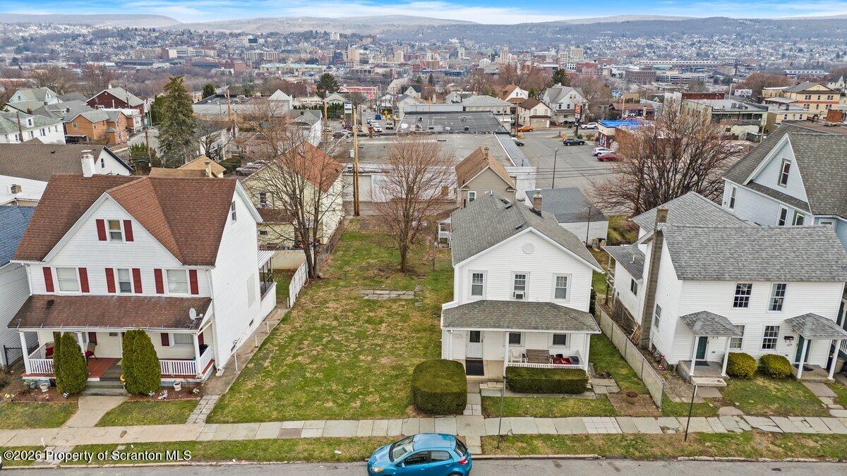 364 N Hyde Park Avenue Unit: & 368