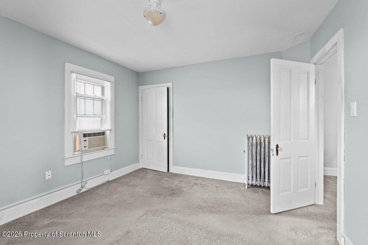 364 N Hyde Park Avenue Unit: & 368