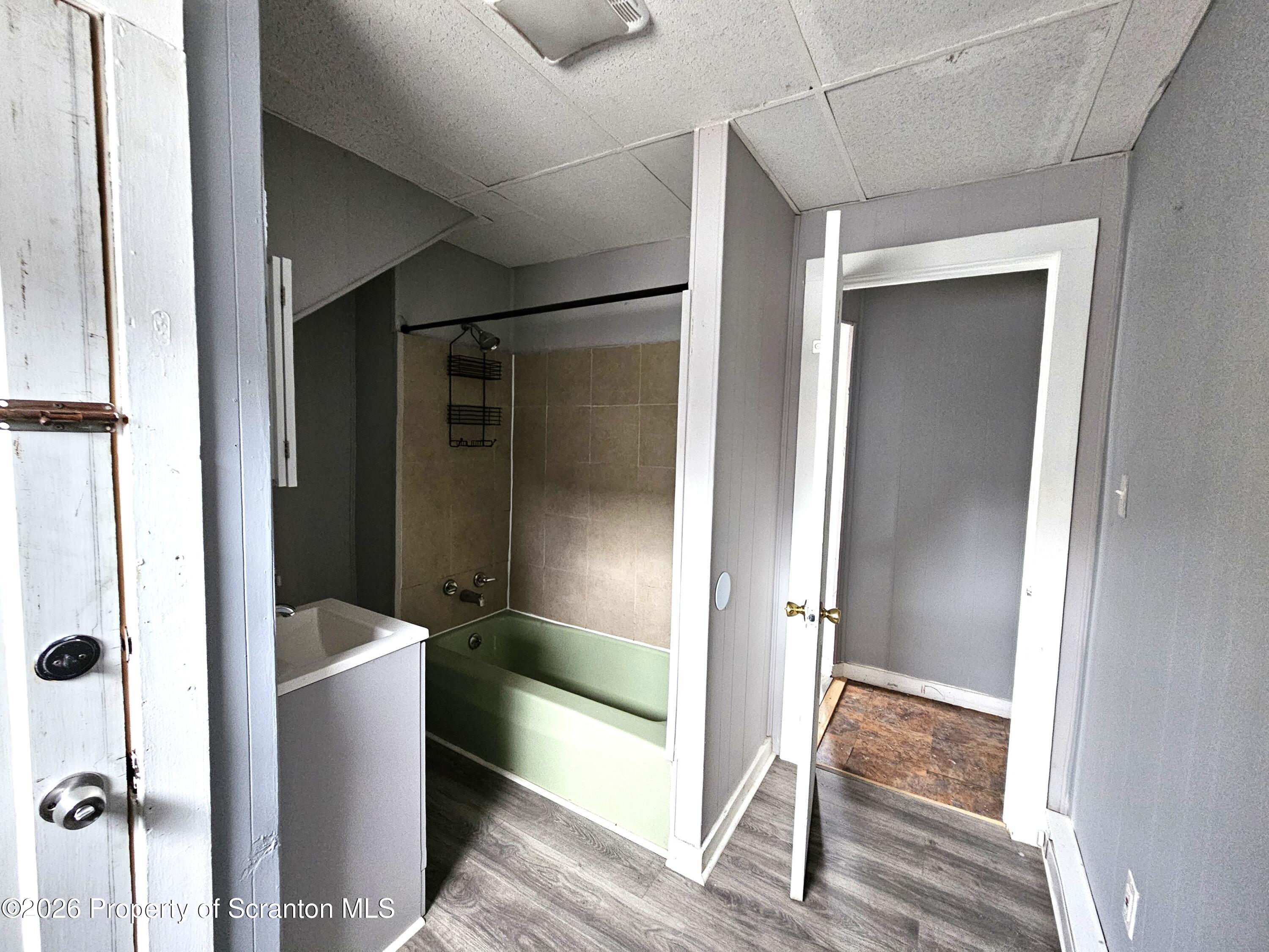 351 Main Street Unit: B 2nd fl