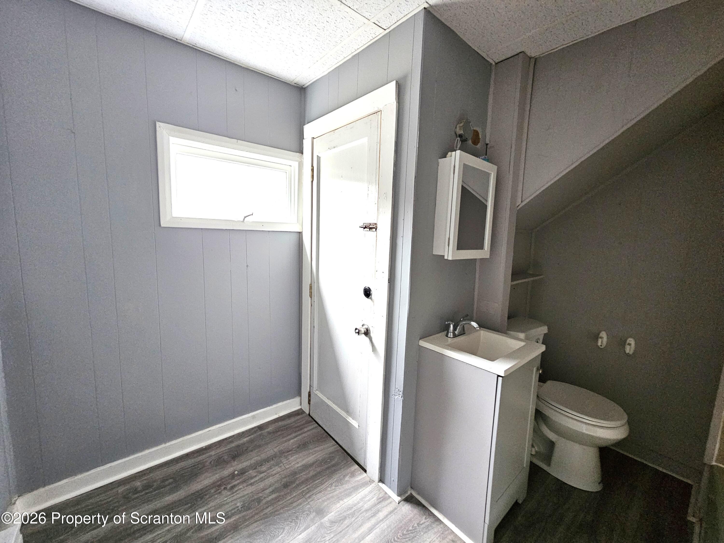 351 Main Street Unit: B 2nd fl