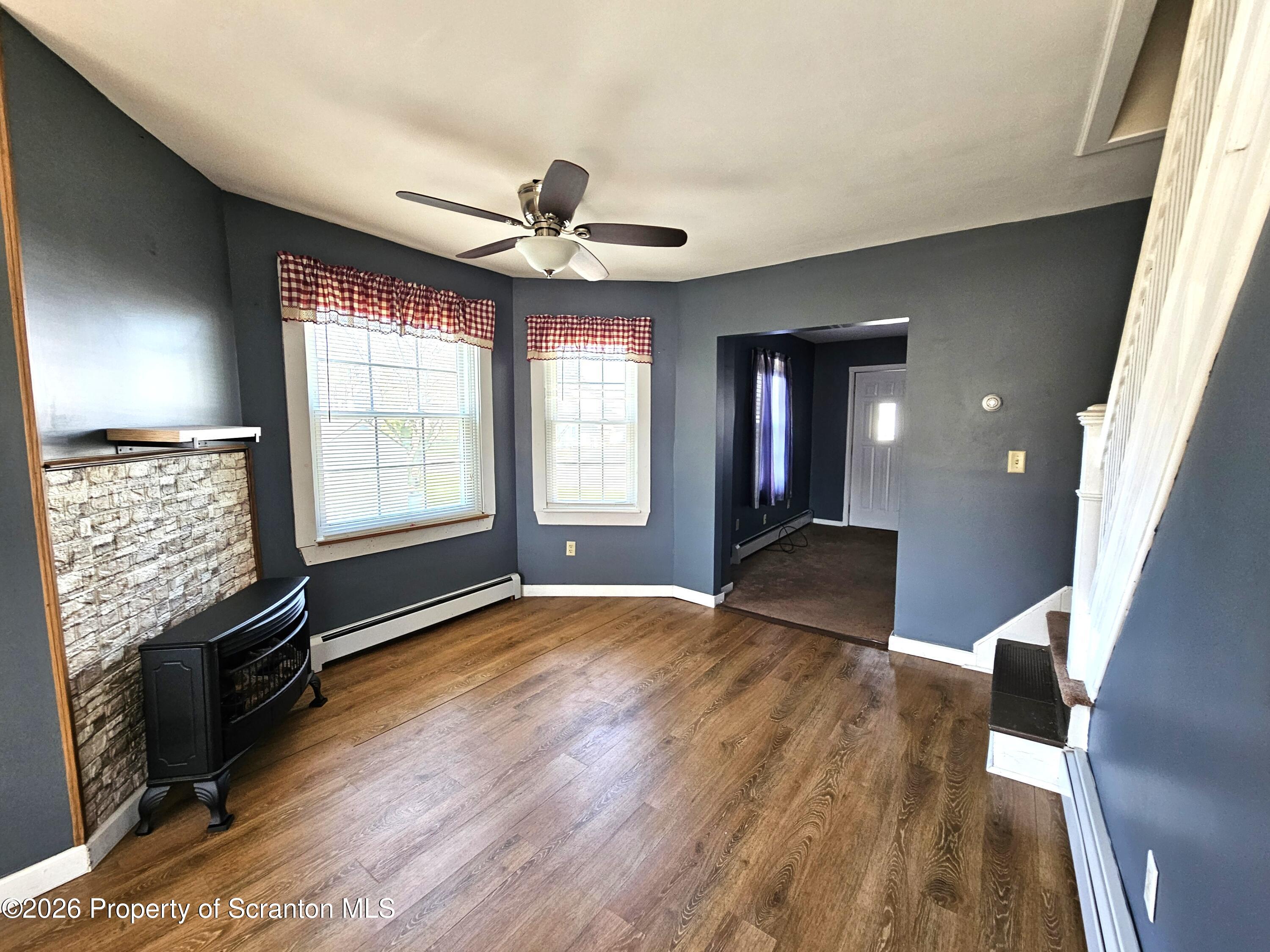 806 Washington Street