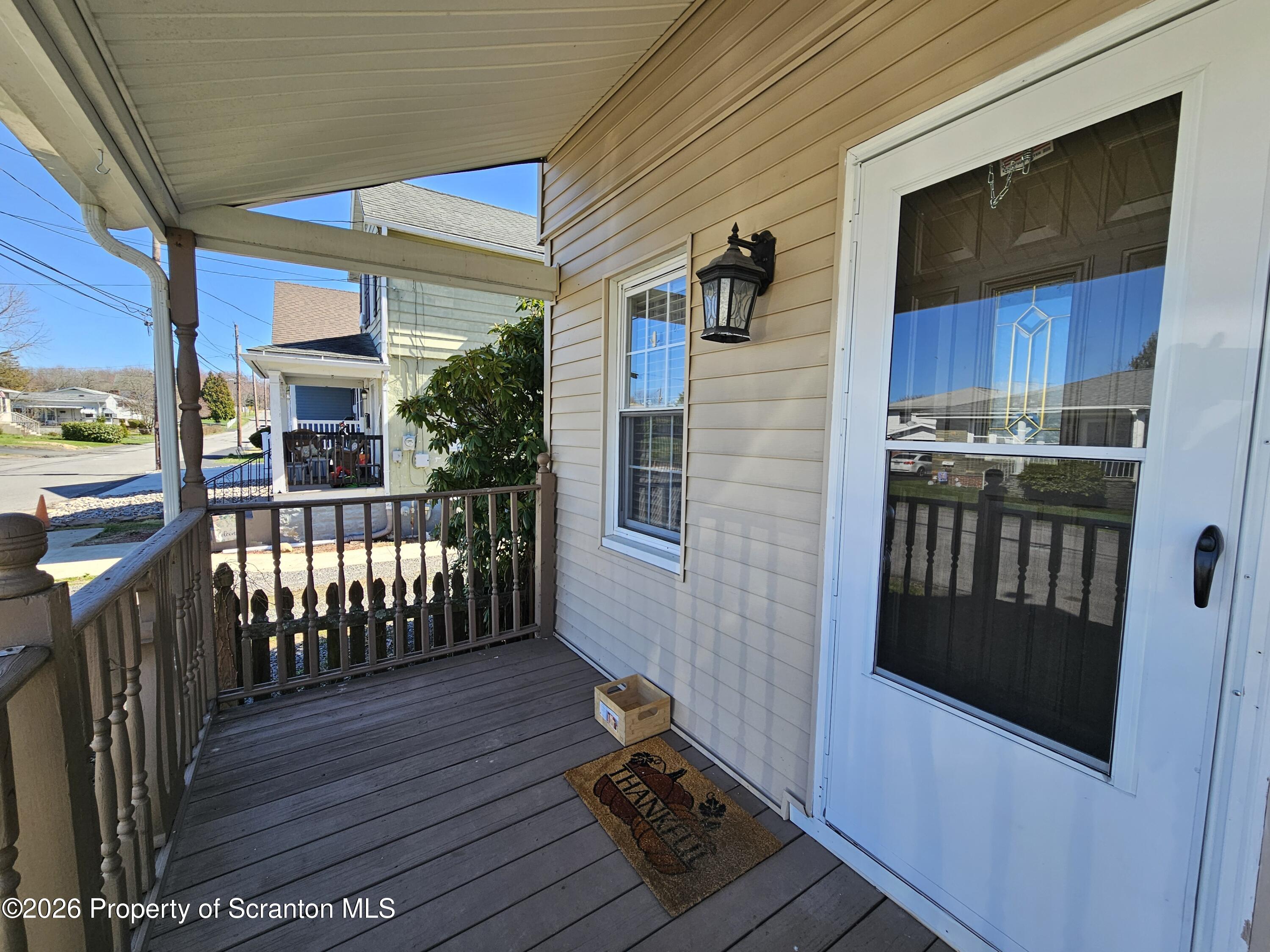 806 Washington Street