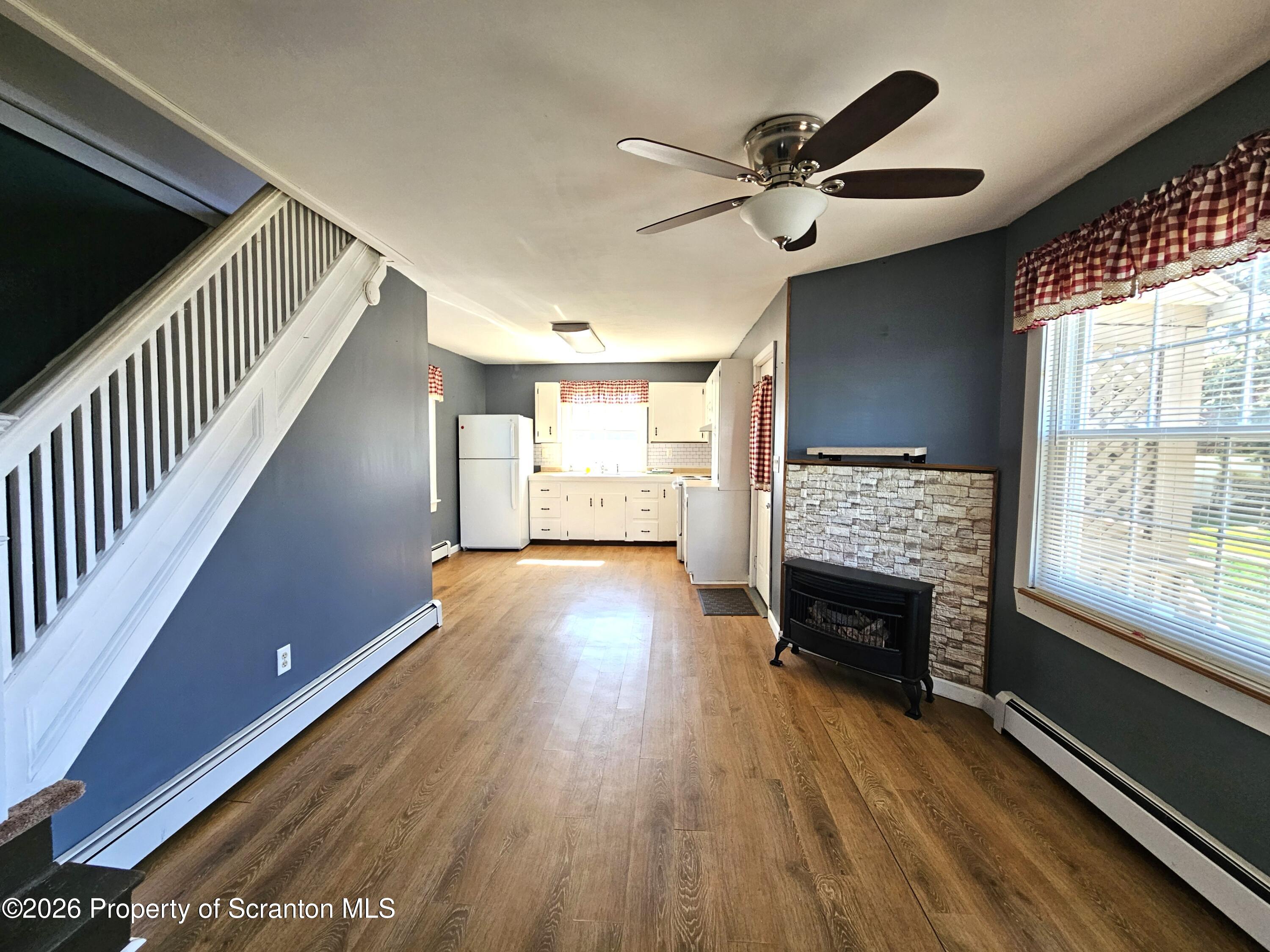 806 Washington Street