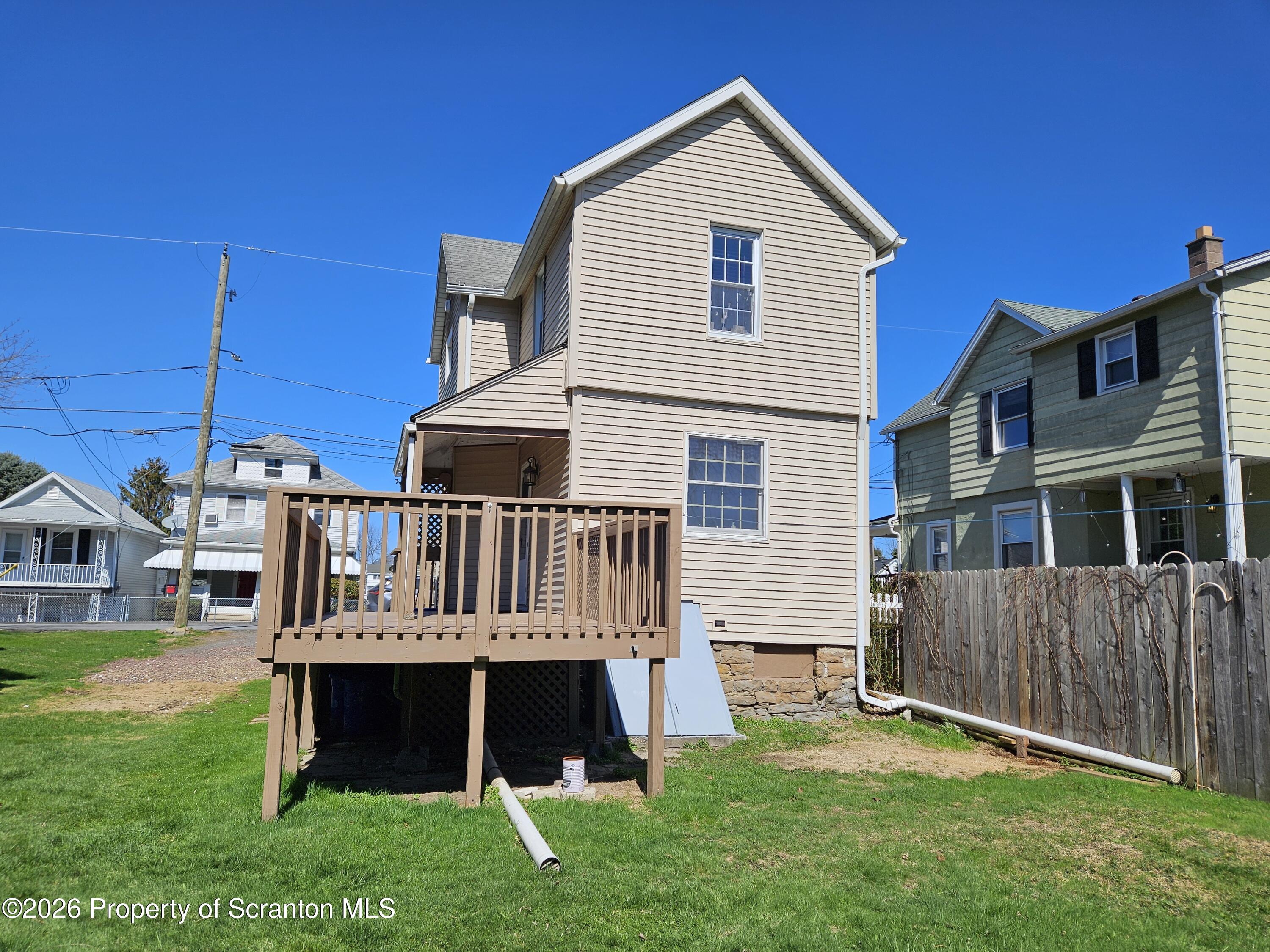 806 Washington Street