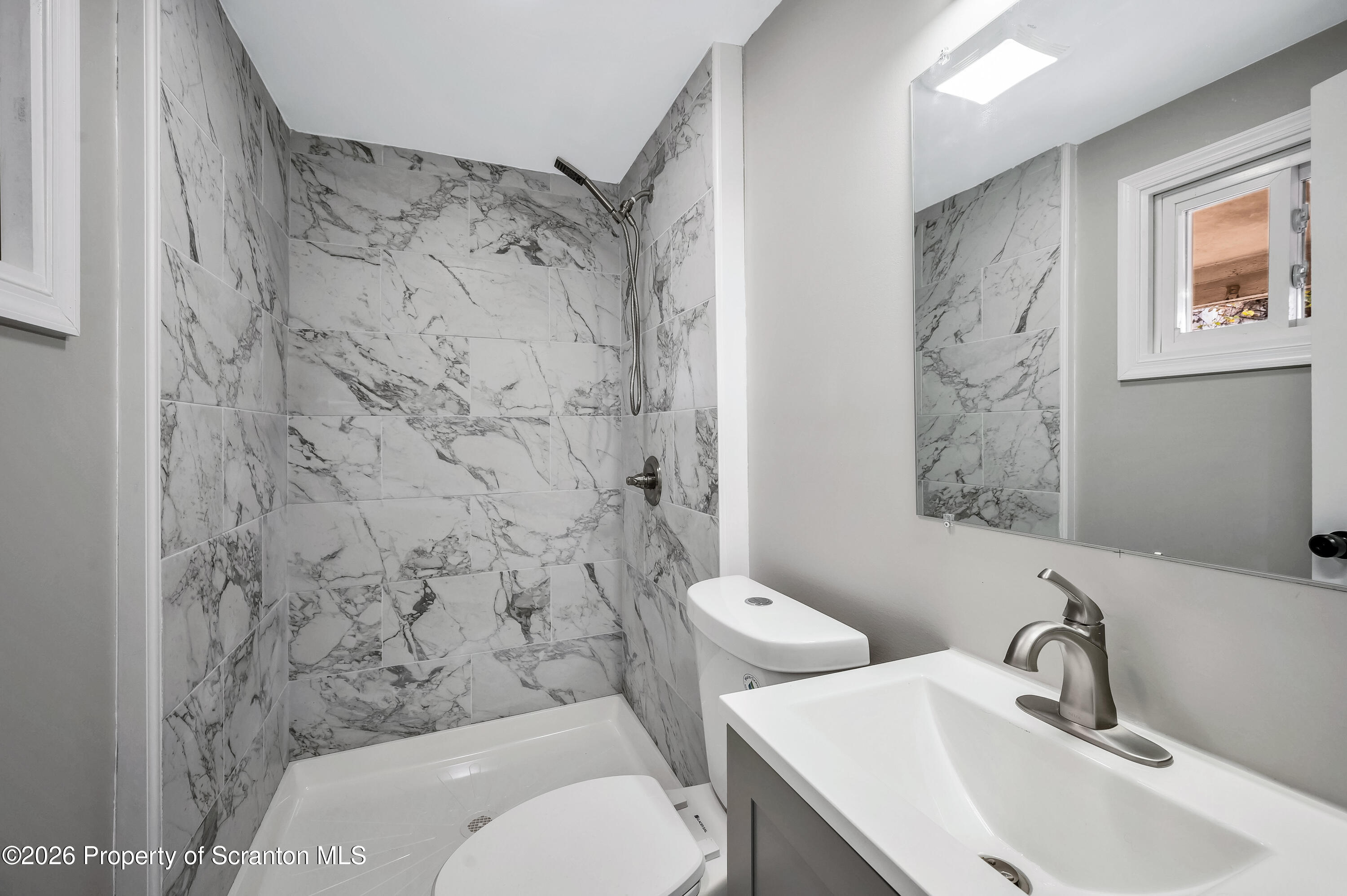 333 Oak Street Unit: 1/2