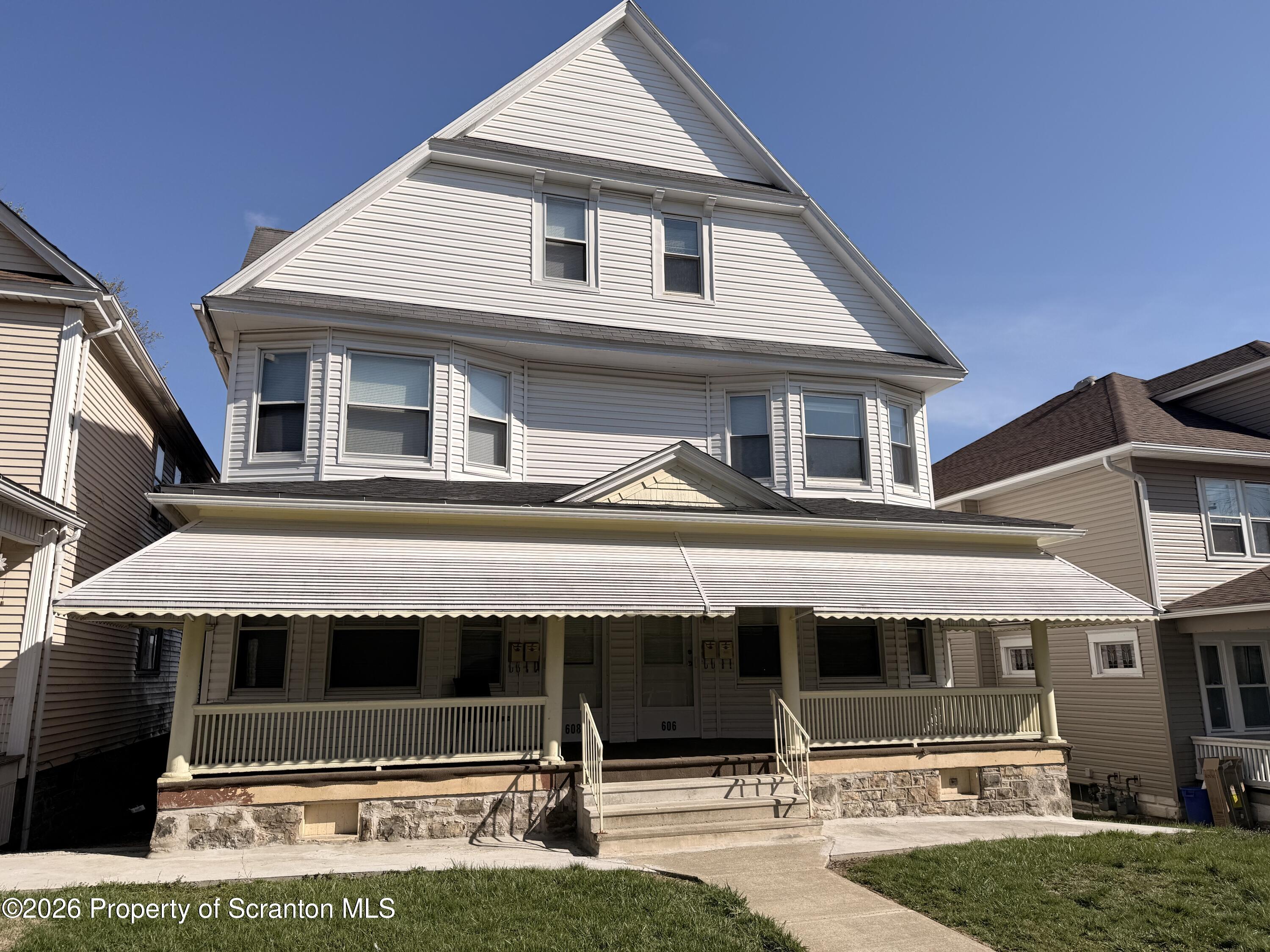 606 N Lincoln Avenue Unit: 606