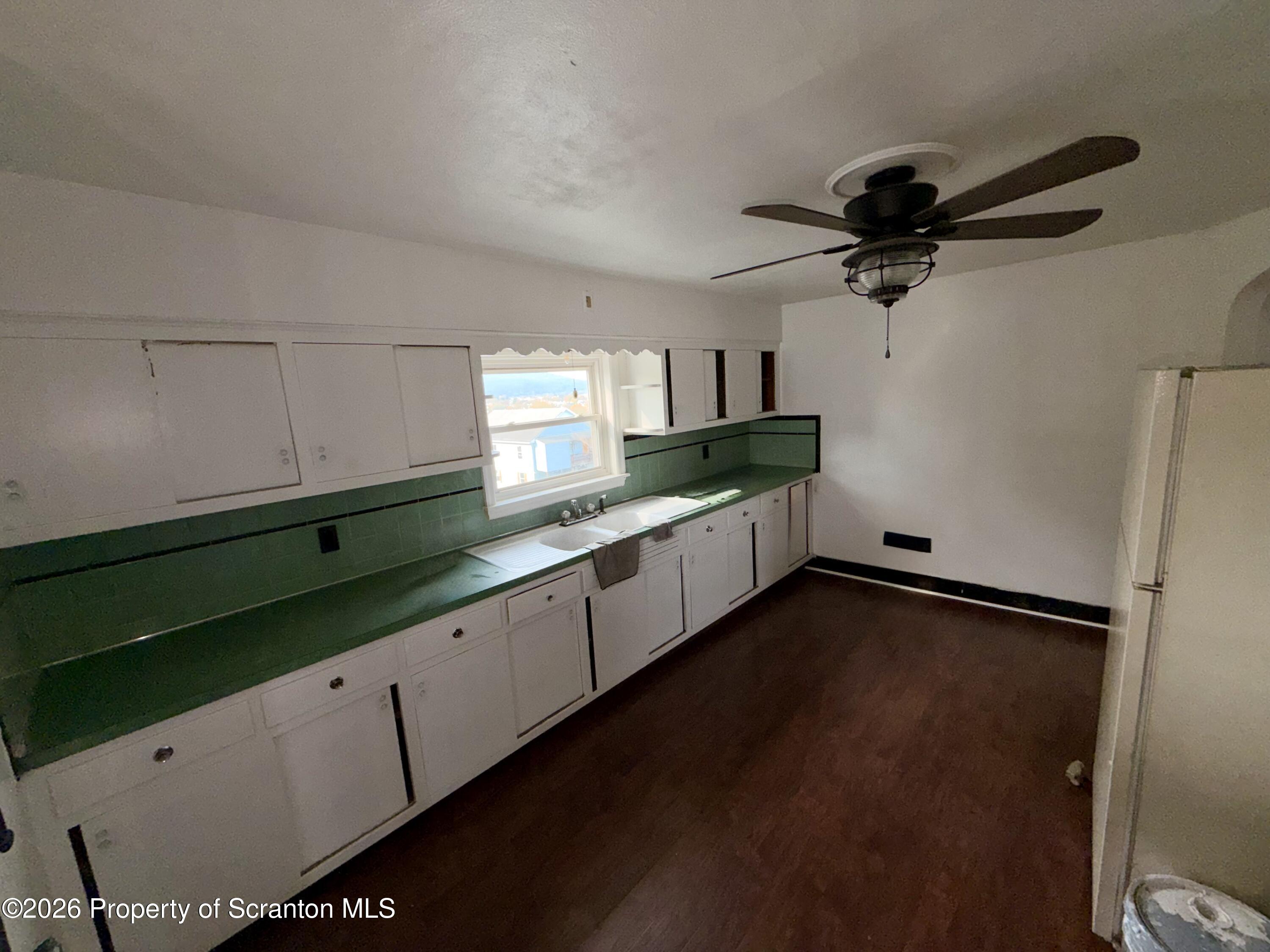 149 Tompkins Street Unit: 2