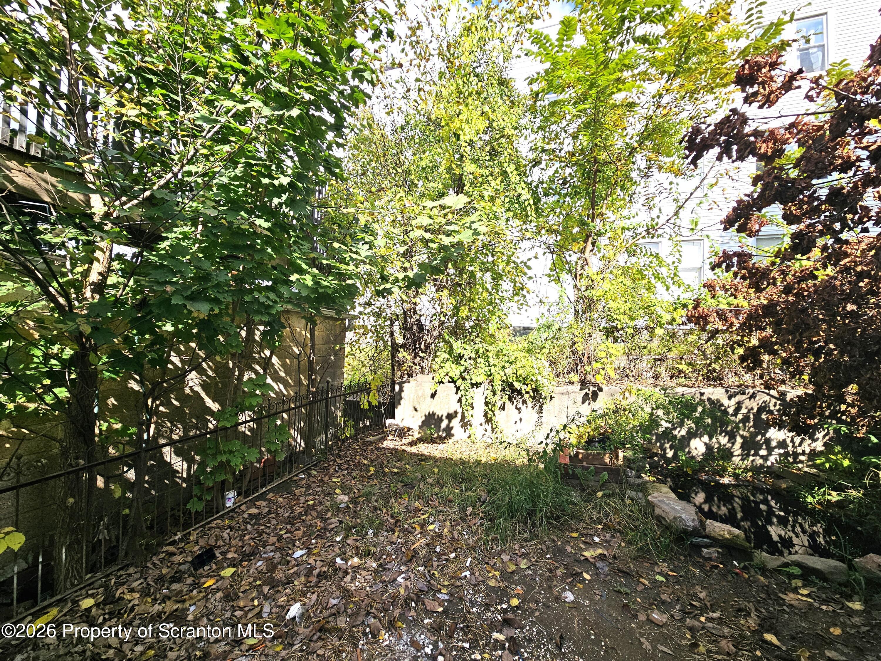 907 Green Ridge Street