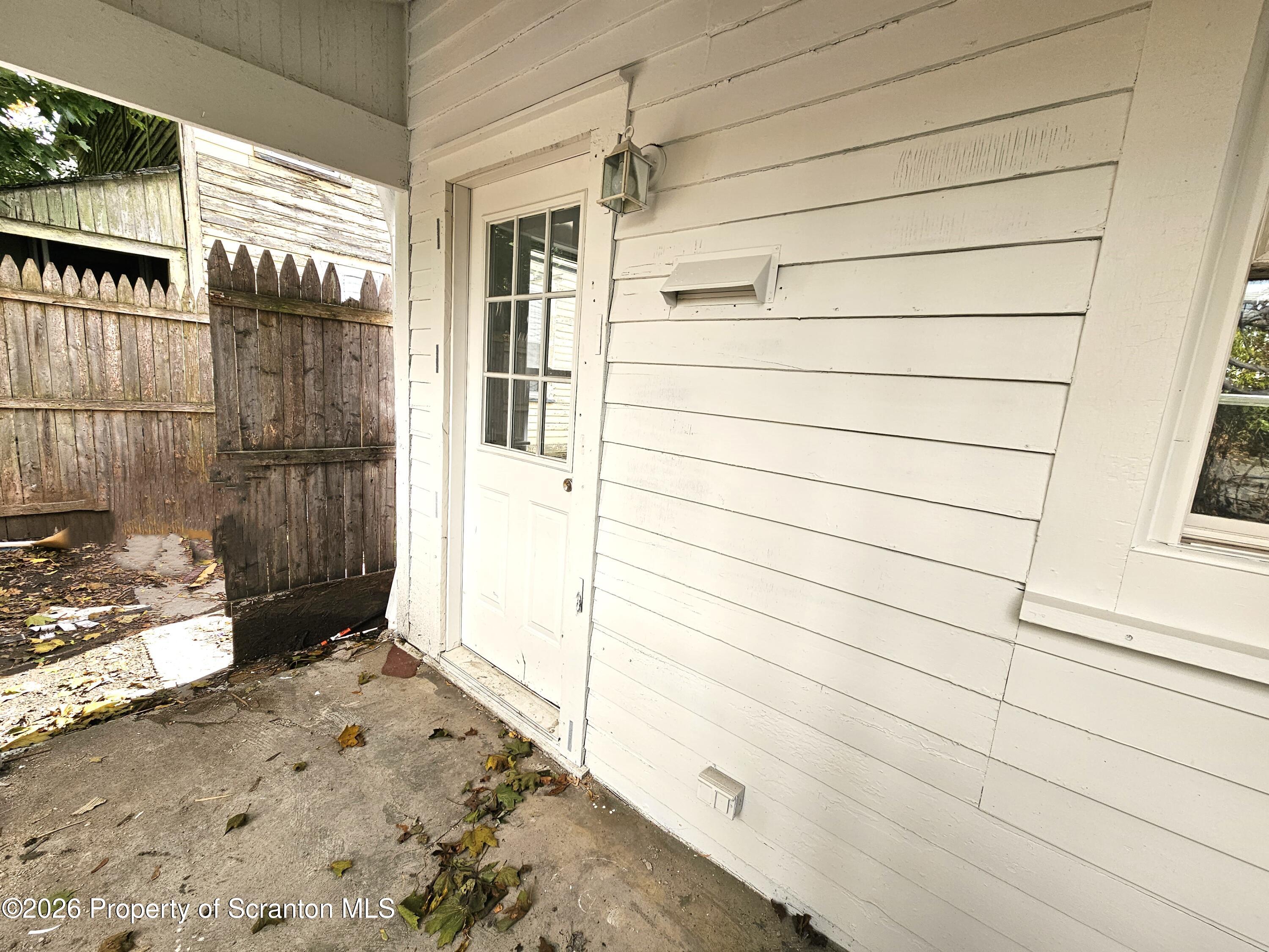 907 Green Ridge Street