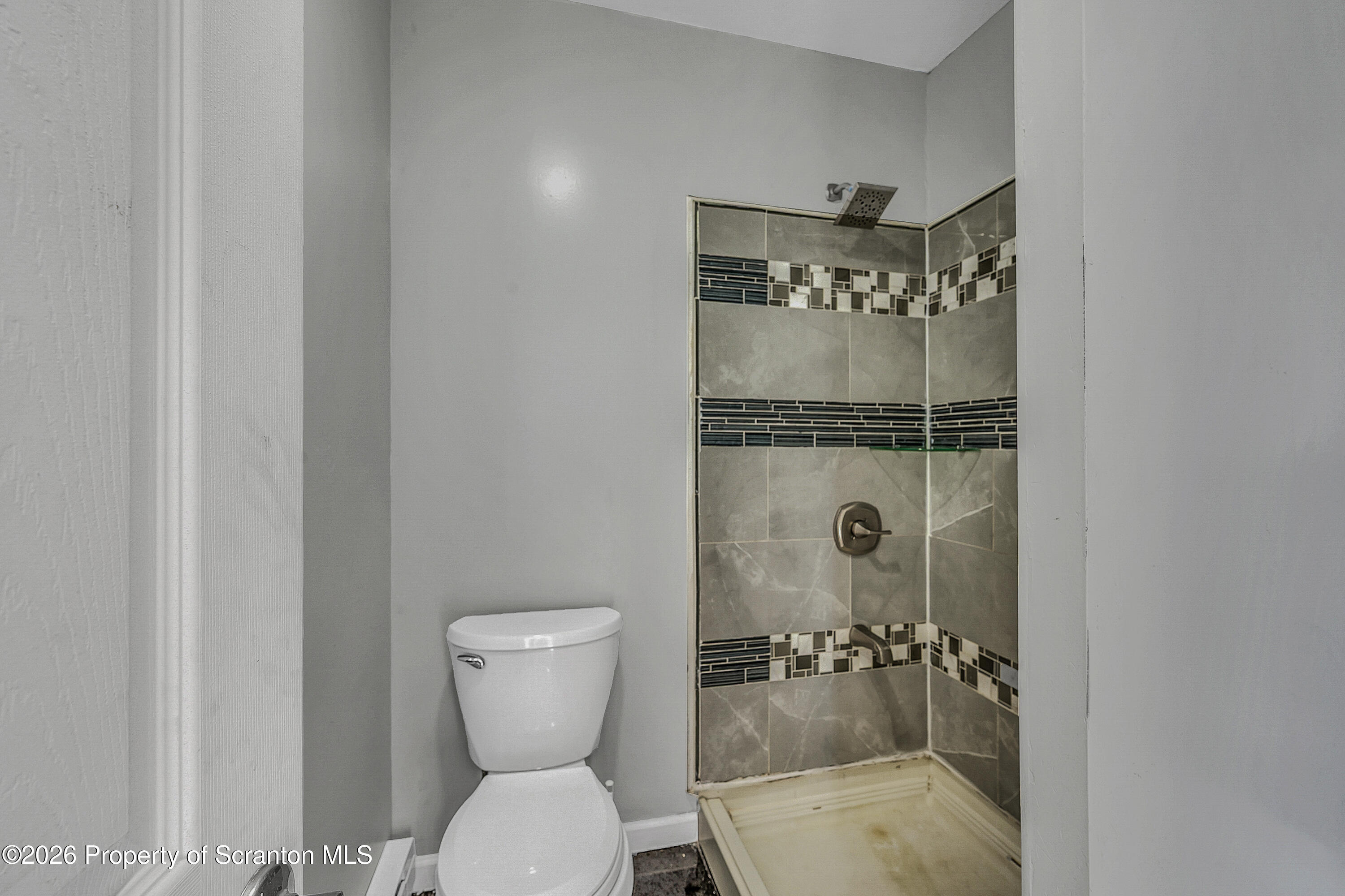 1502 Church (2nd Flr) Avenue