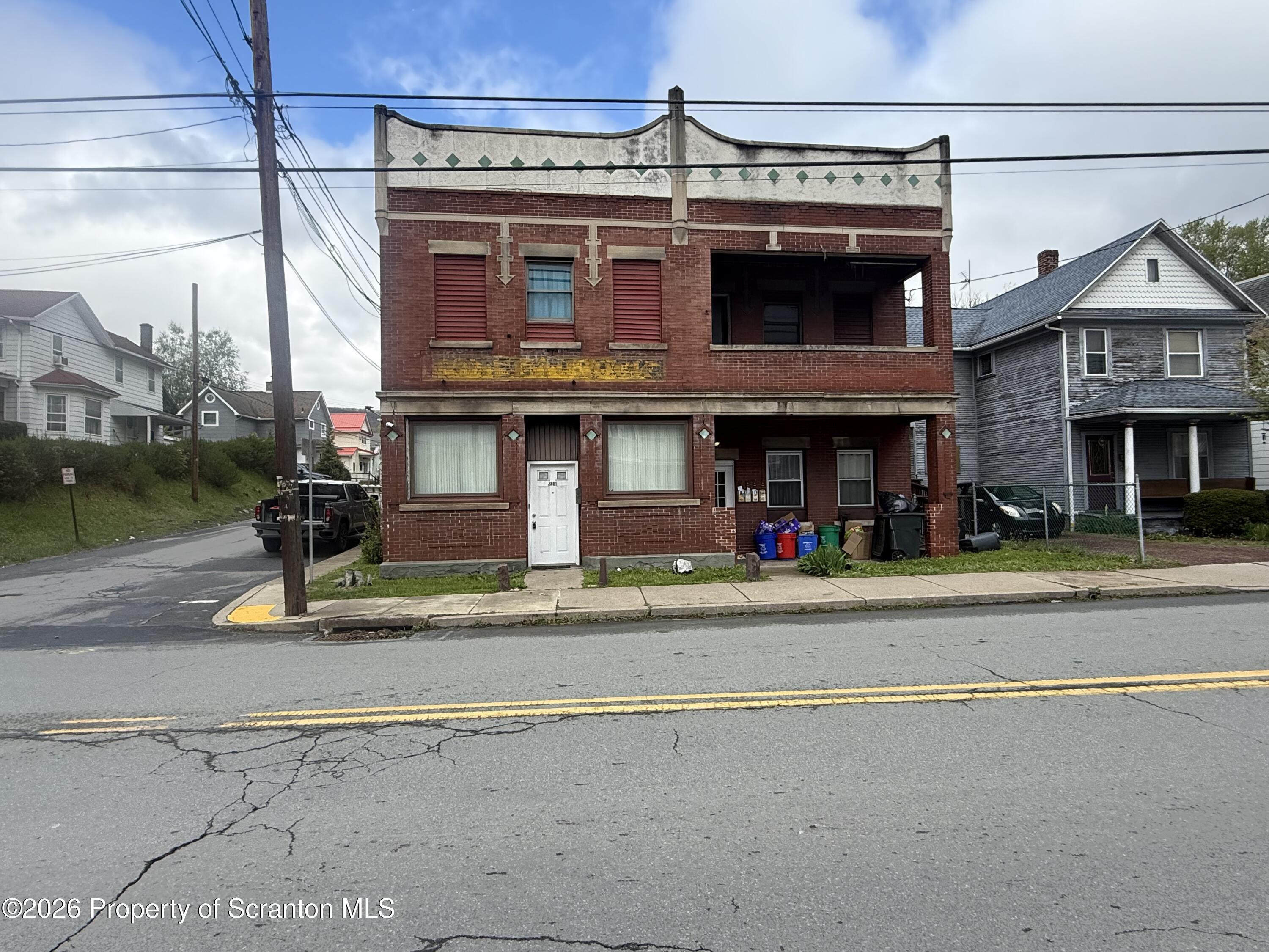 1301 Main Street Unit: 1