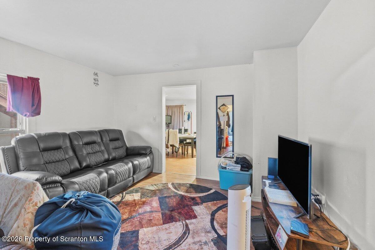 517-519 Cedar Avenue