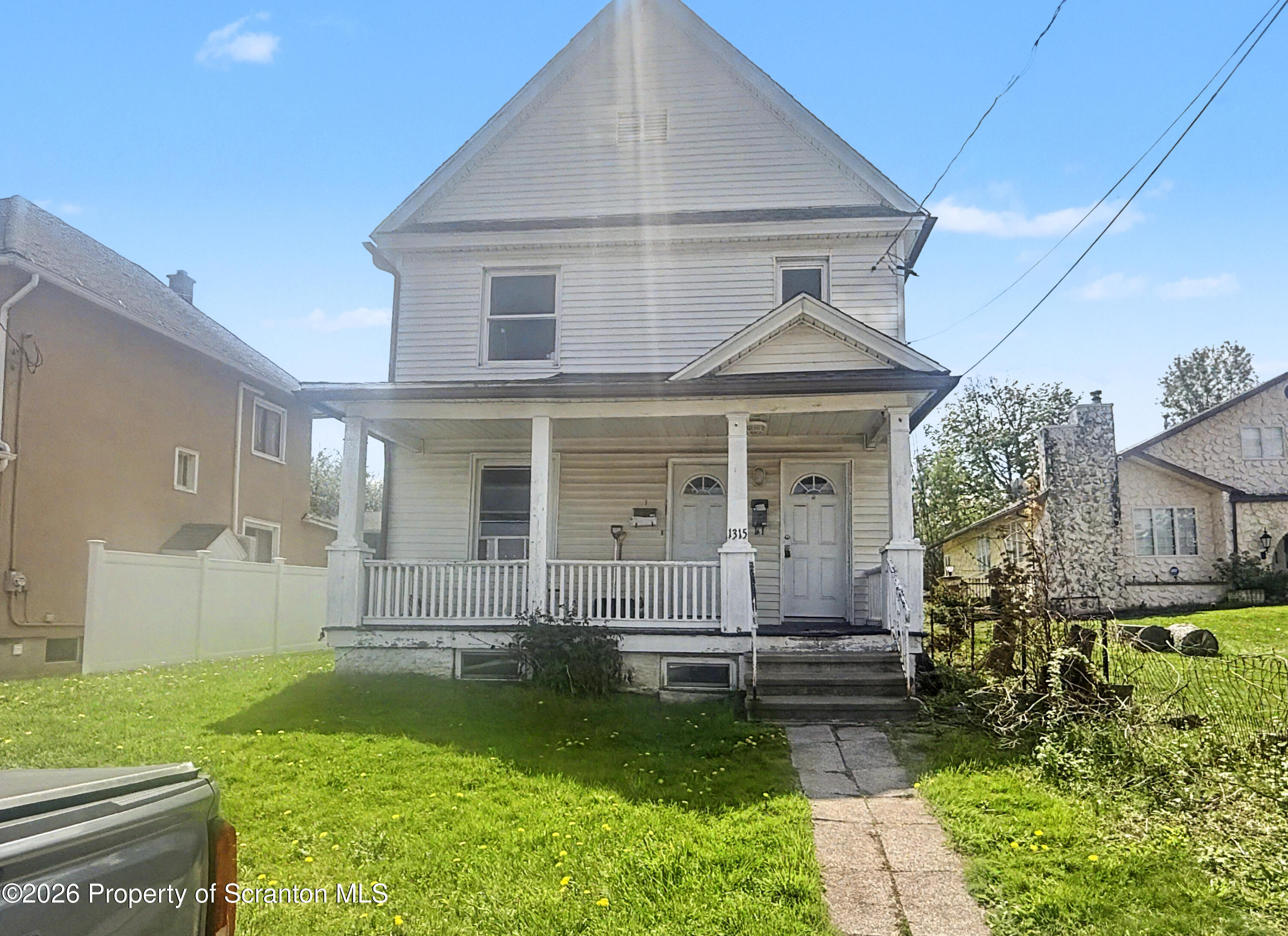 1315 Farr Street Unit: 2