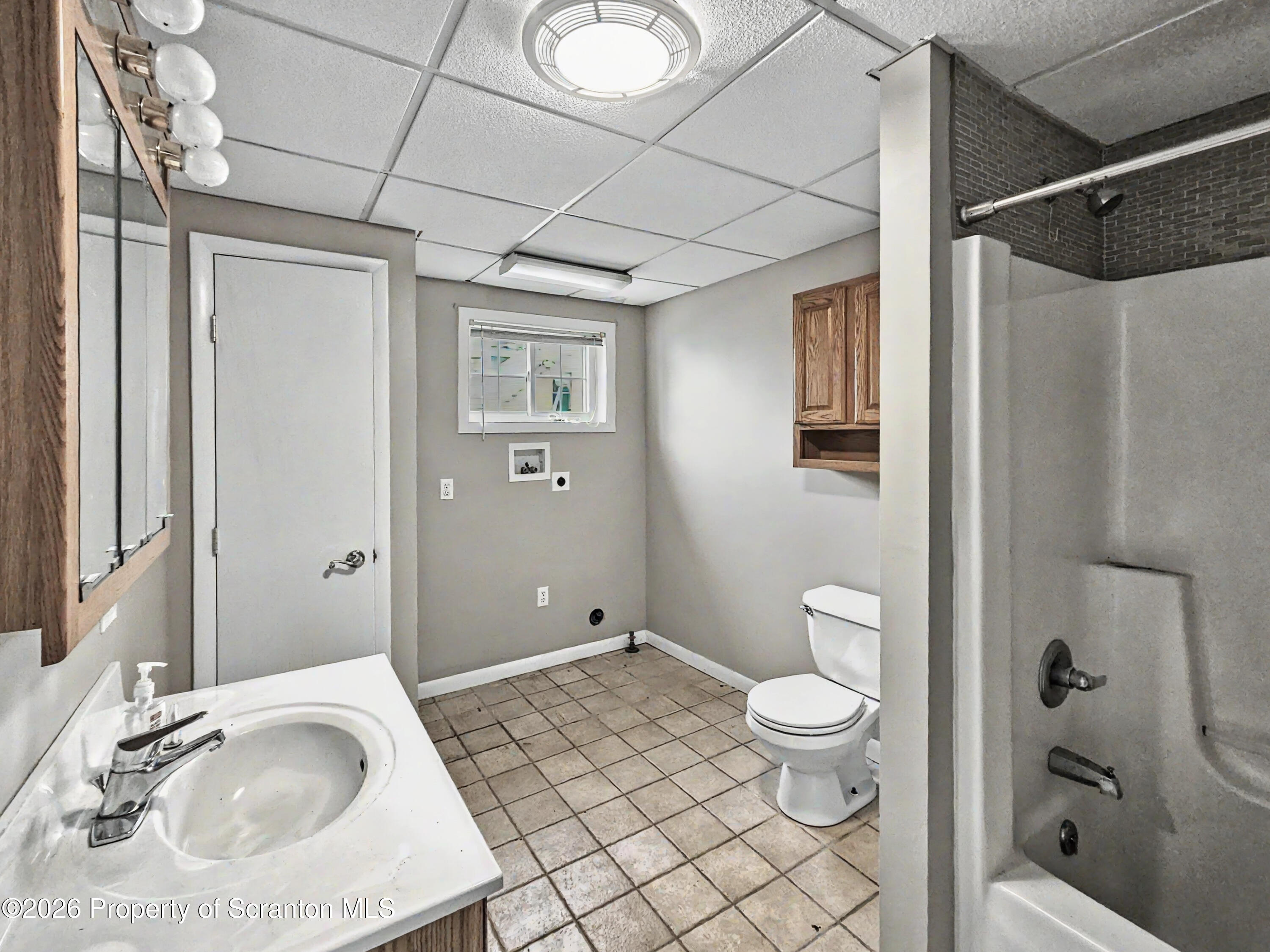 1125 Rear Reynolds Avenue Unit: B - 2nd fl
