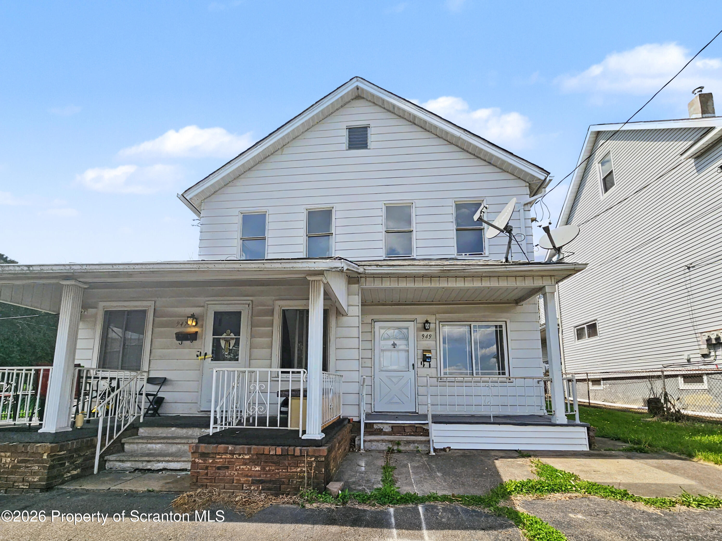 949 Carmalt Street