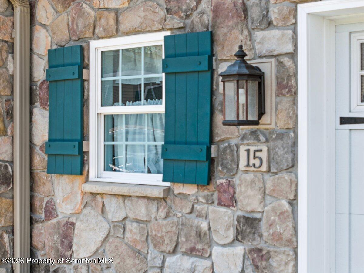 15 Avalon Road