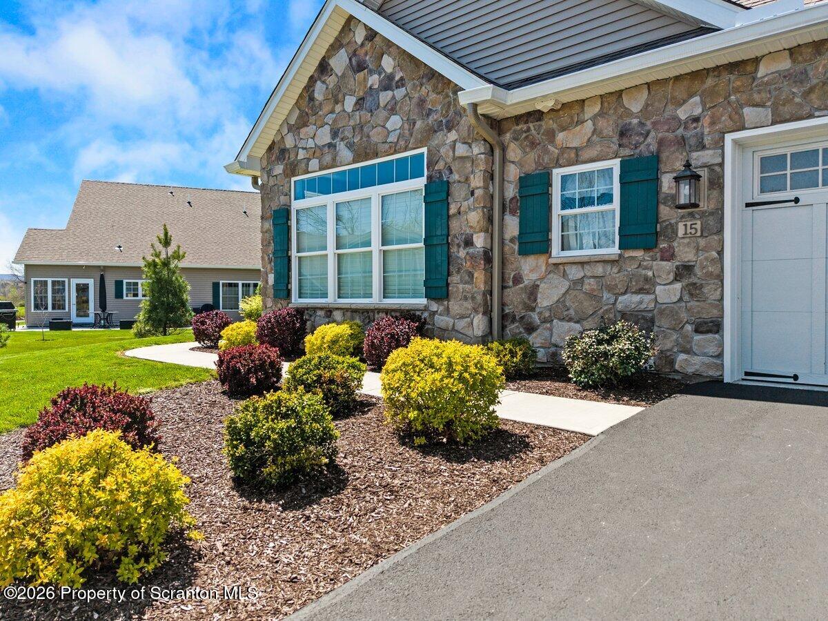 15 Avalon Road