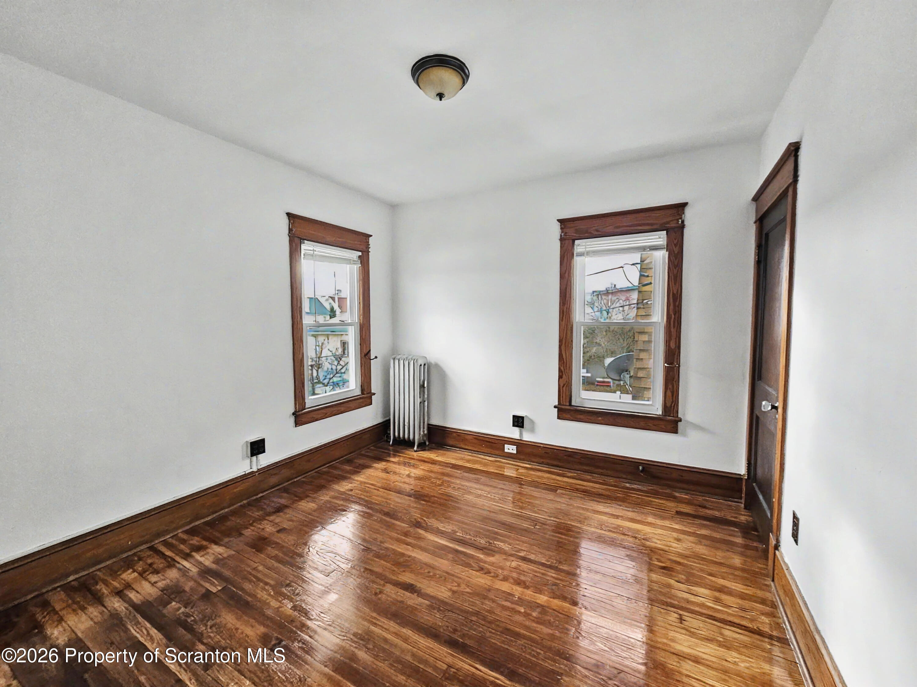 852 N Rebecca Avenue Unit: 2nd fl