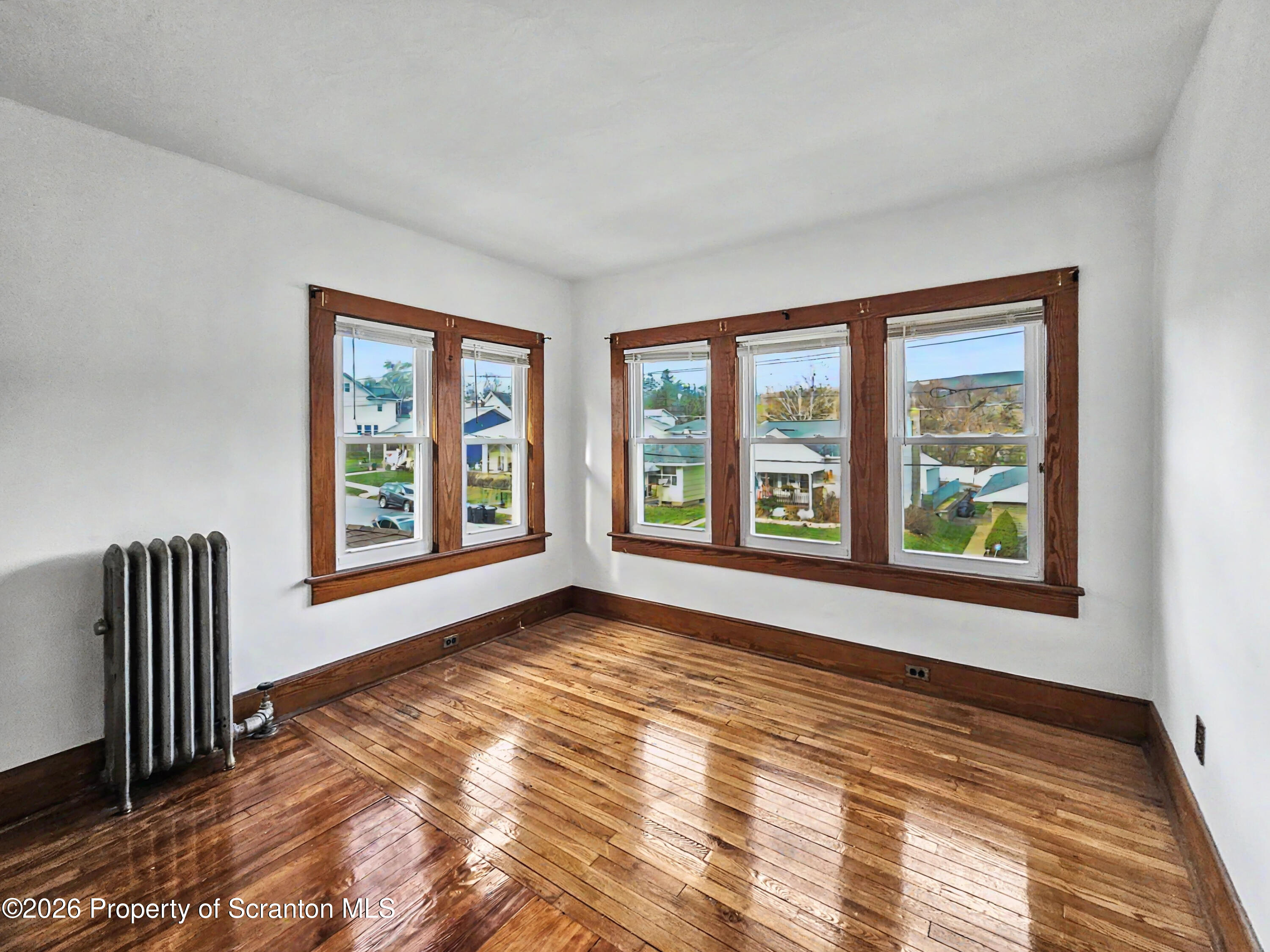 852 N Rebecca Avenue Unit: 2nd fl