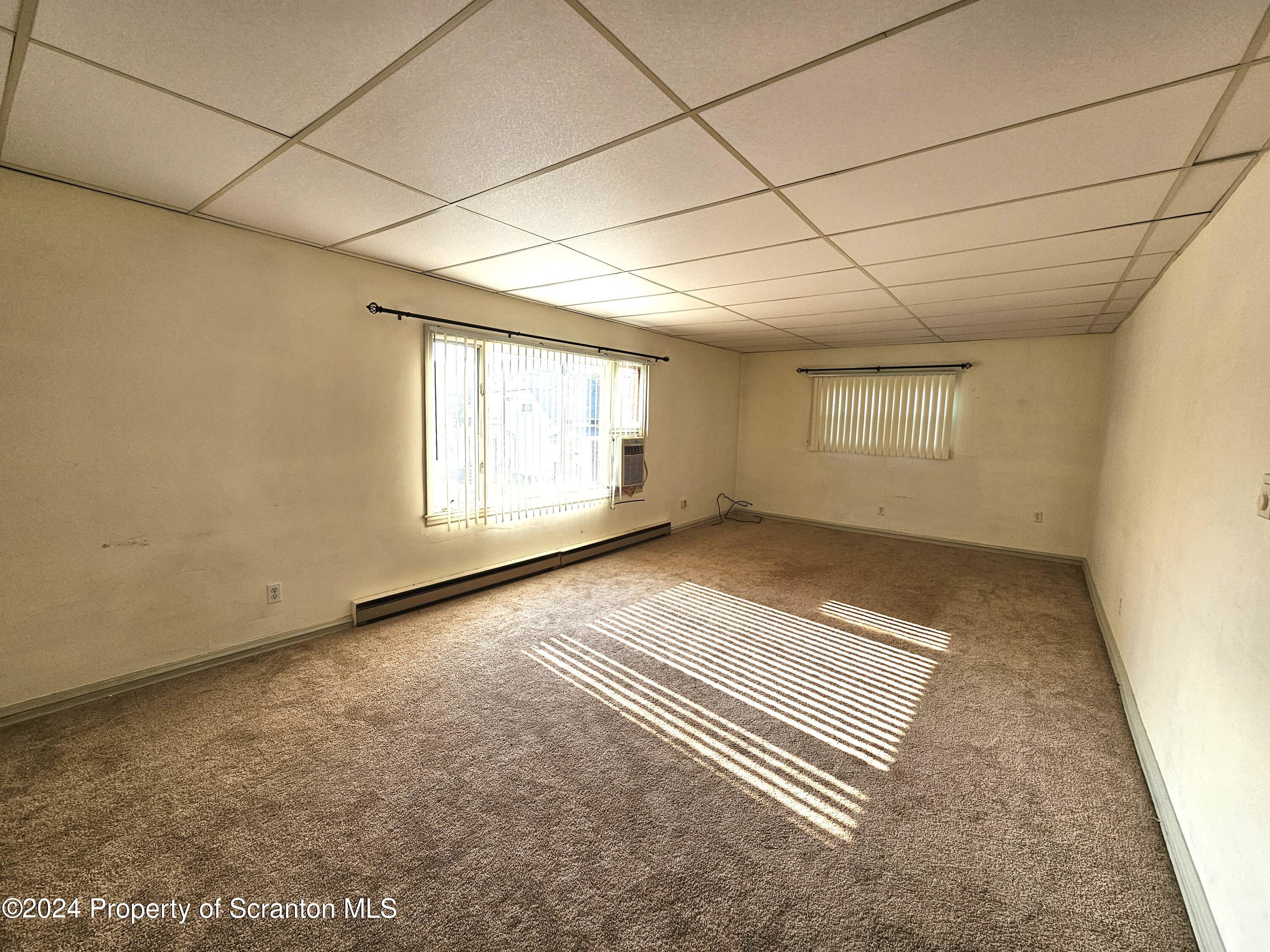 624 Court Street Unit: 2nd Fl