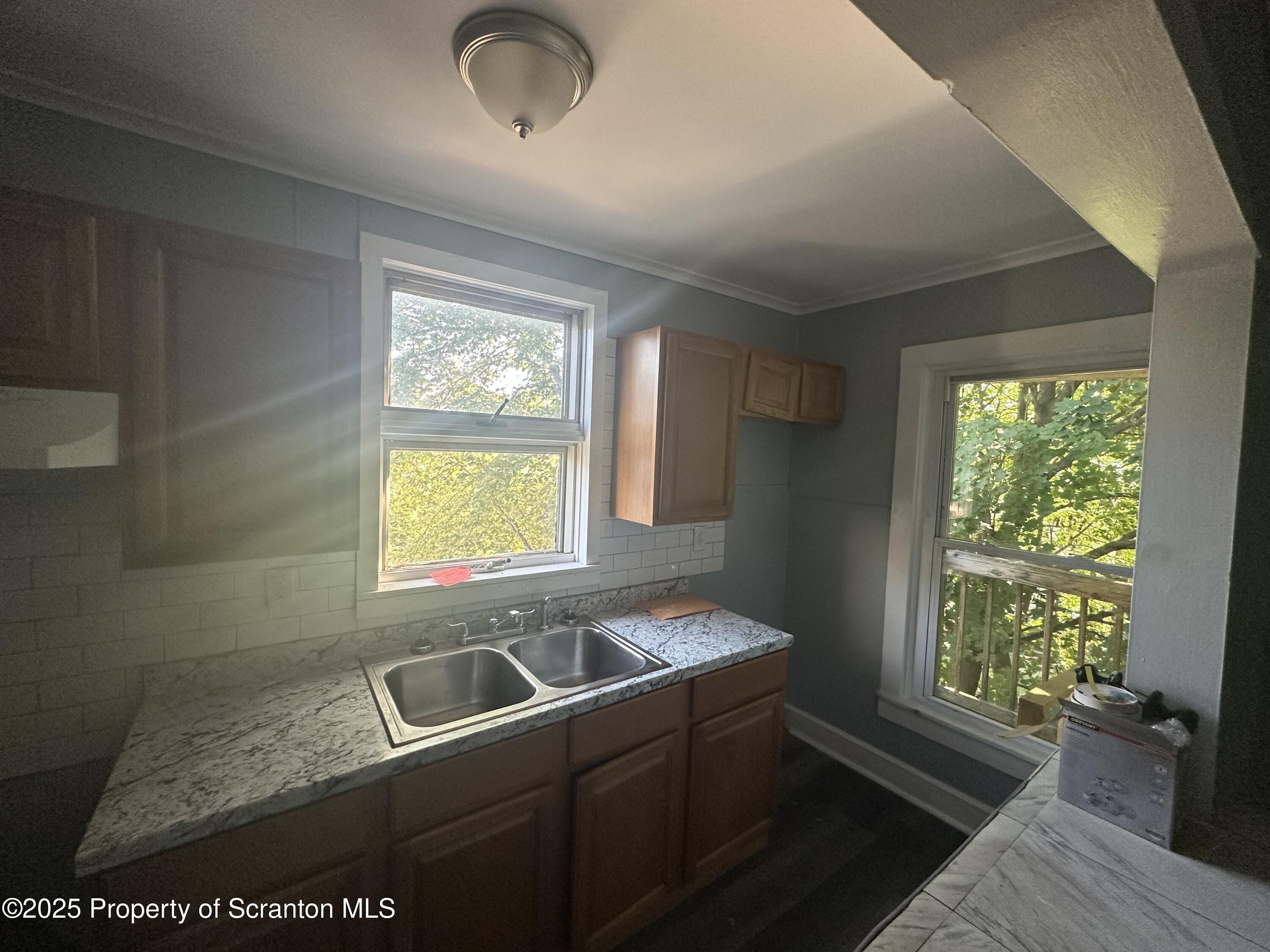 366 S River Street Unit: Apt. 3