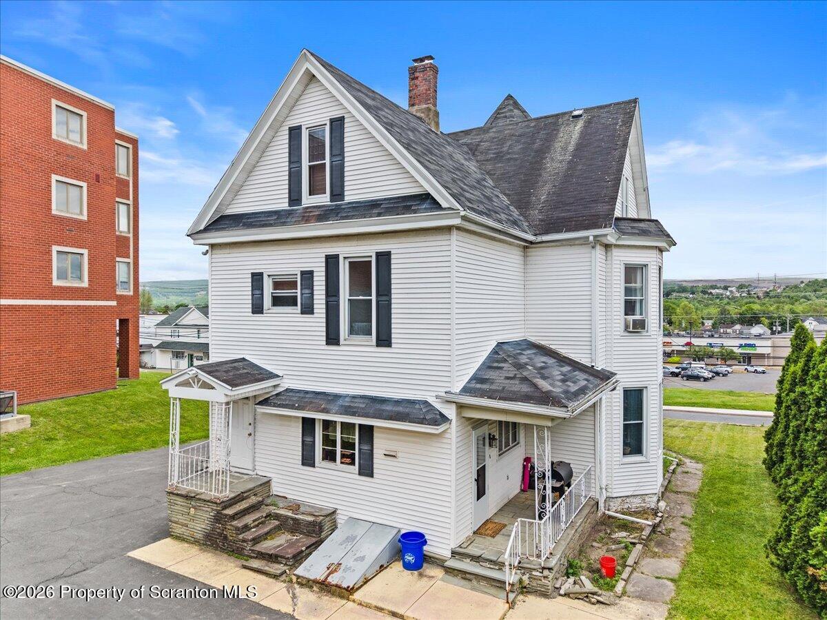 1410 Main Street