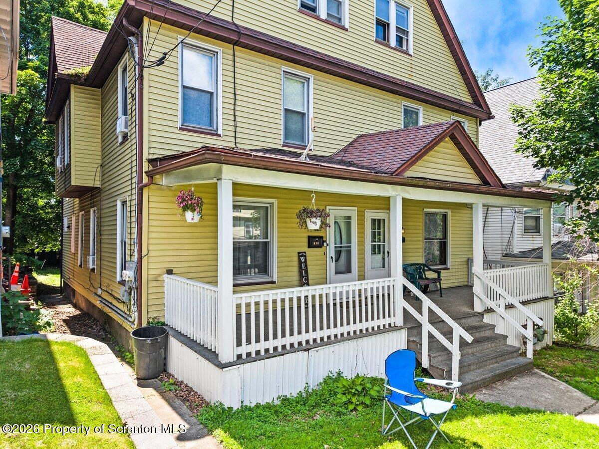916-918 Grandview Street