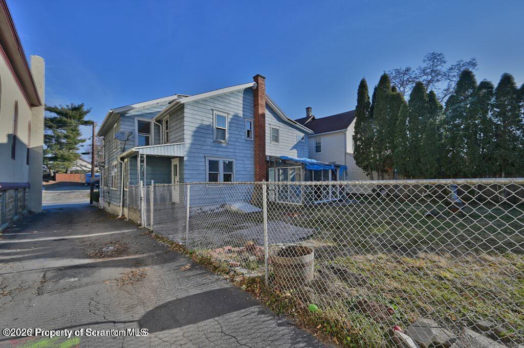 418 E Market Street
