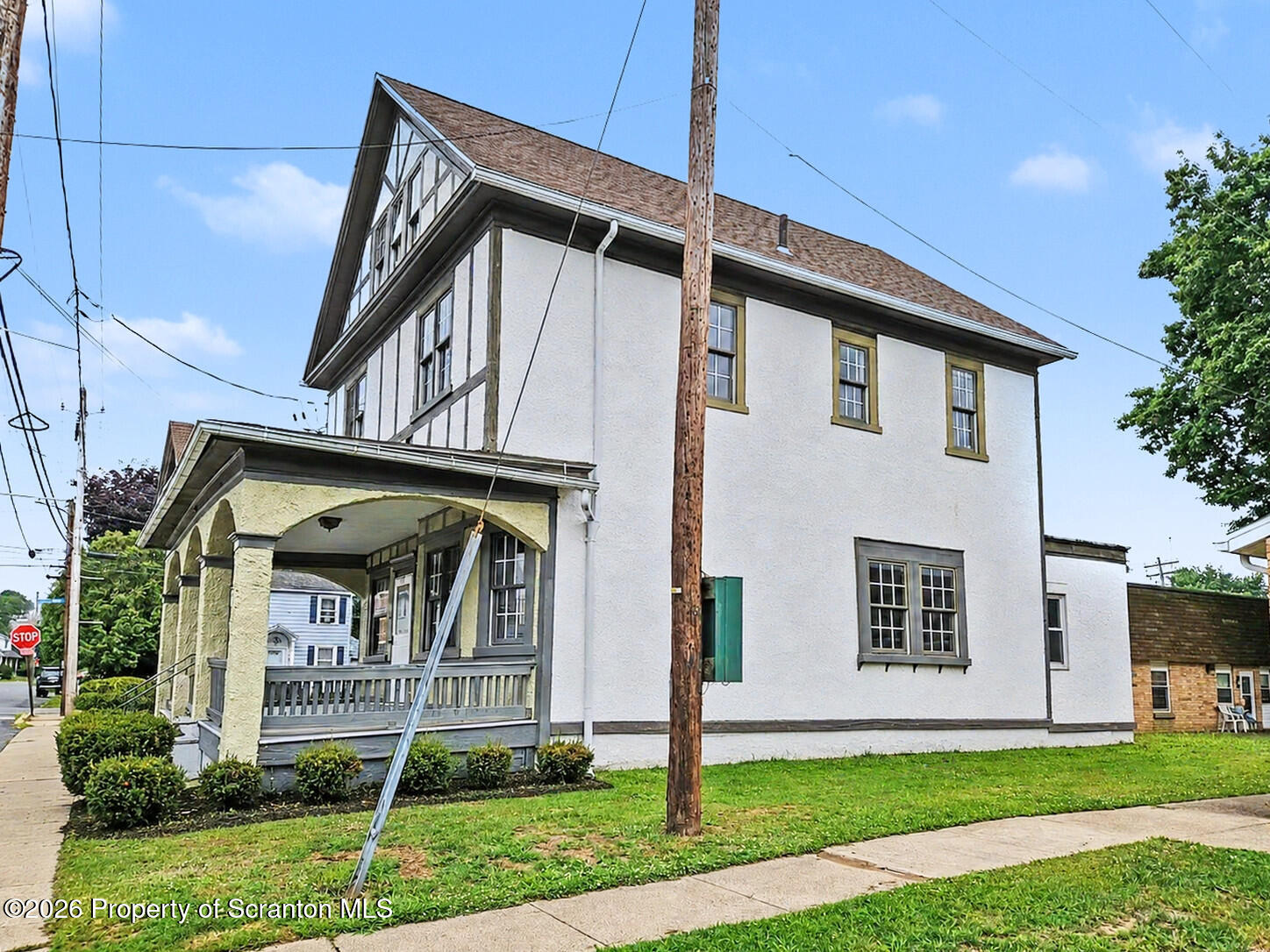 211 Grant Street