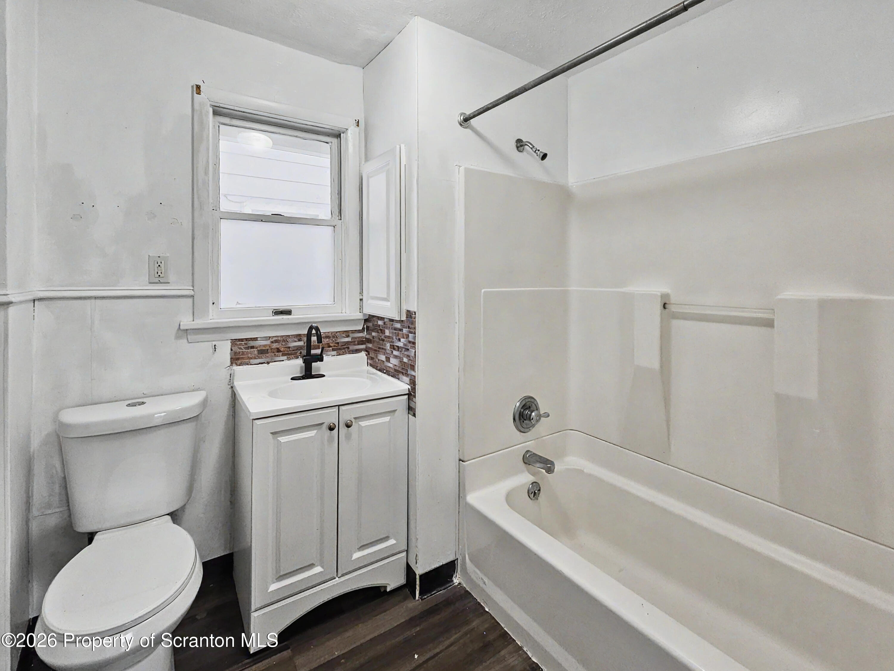 310 21st Avenue Unit: 2nd Fl