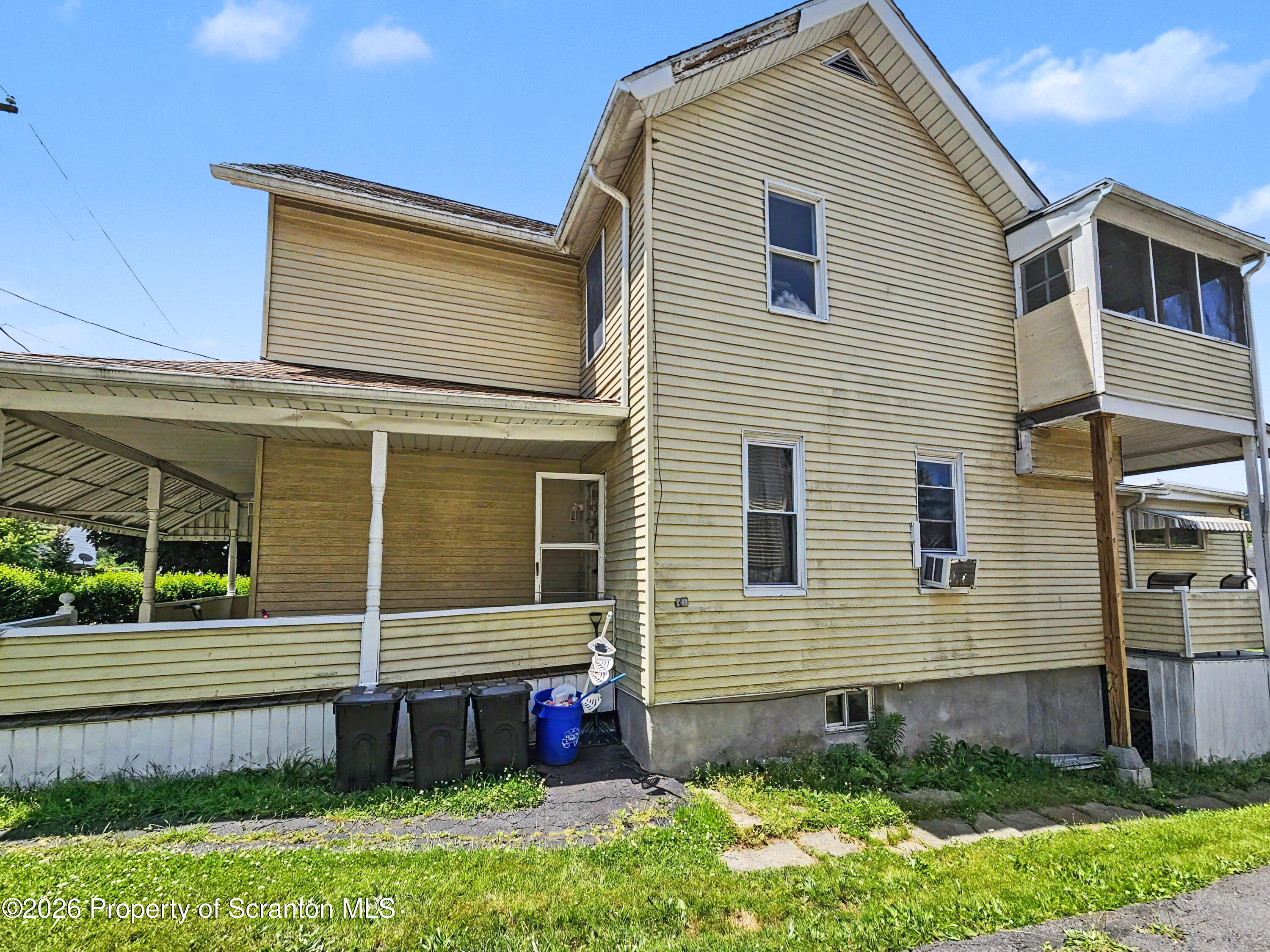310 21st Avenue Unit: 2nd Fl