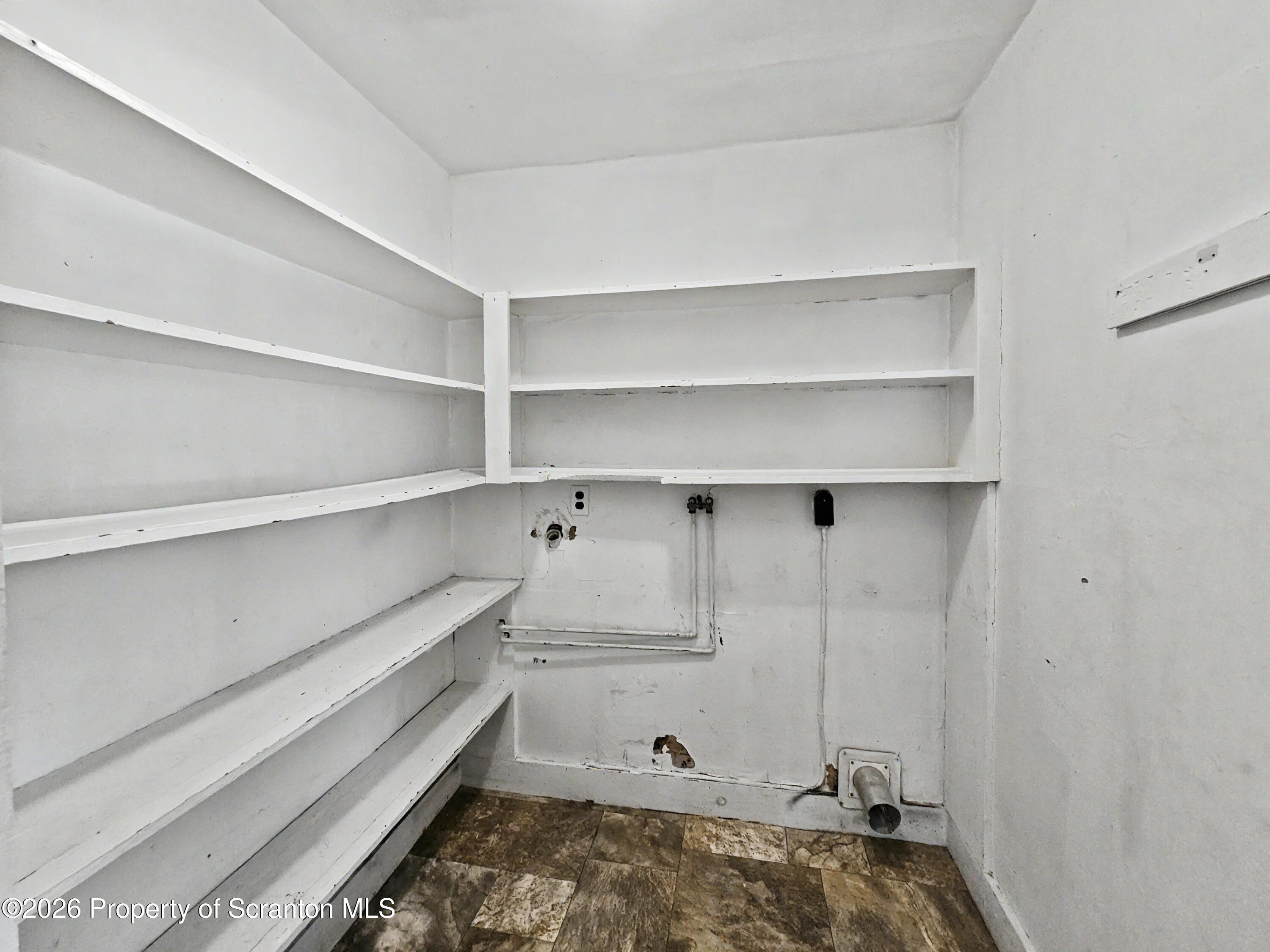 1315 Farr Street Unit: 2nd Fl