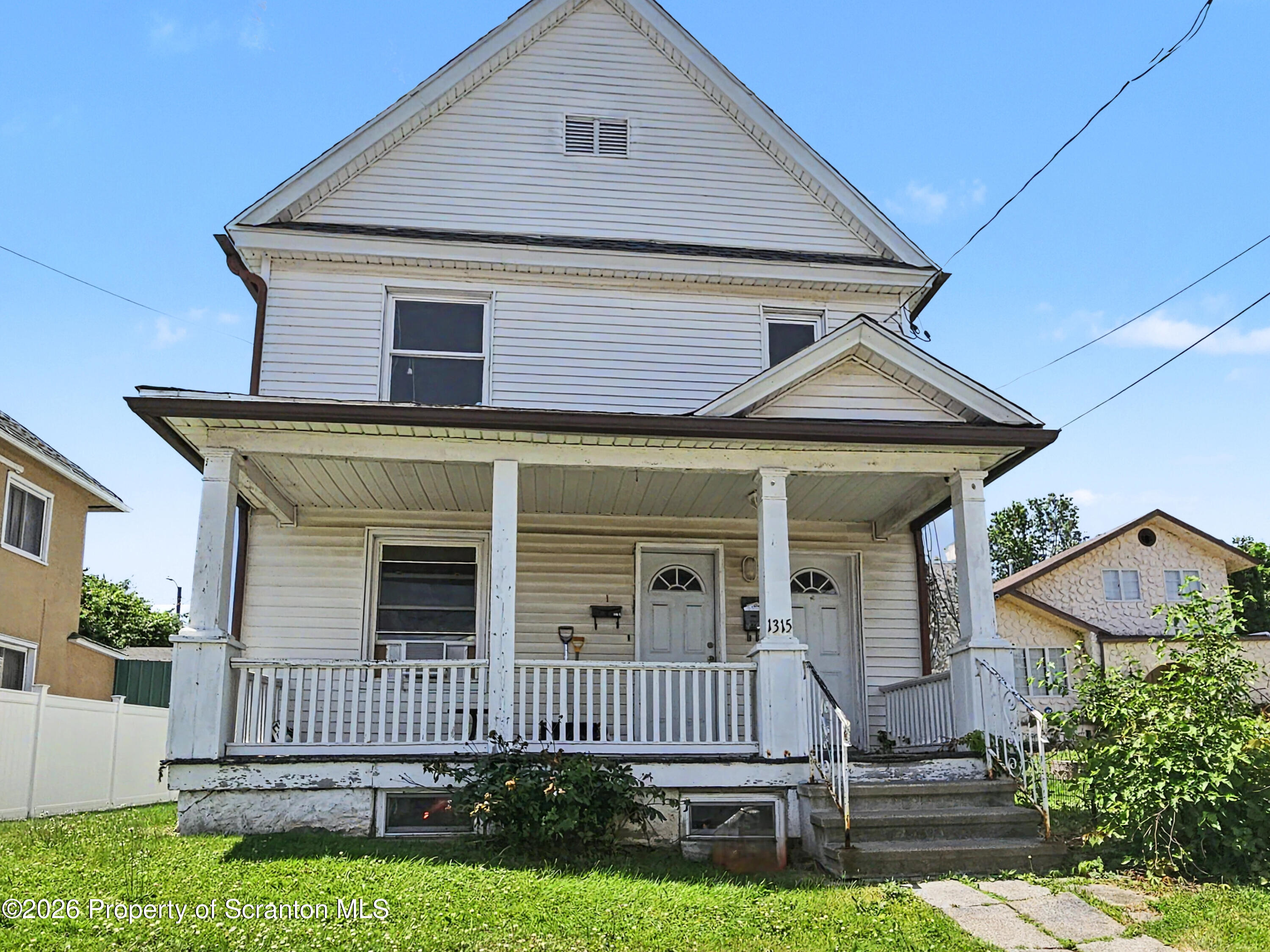 1315 Farr Street Unit: 2nd Fl