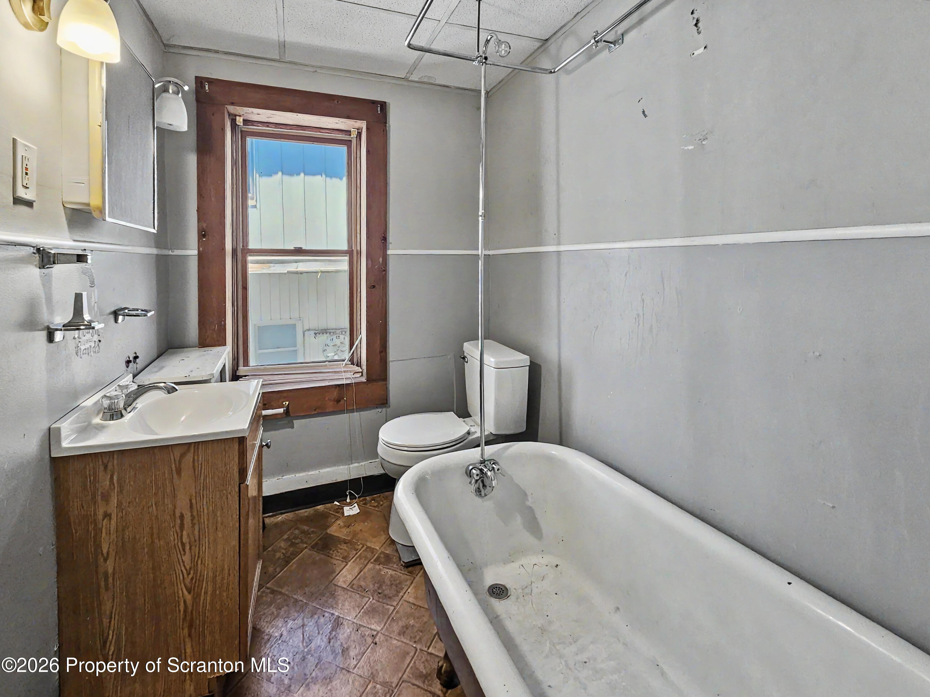 1403 N Sumner Avenue Unit: 2nd Fl