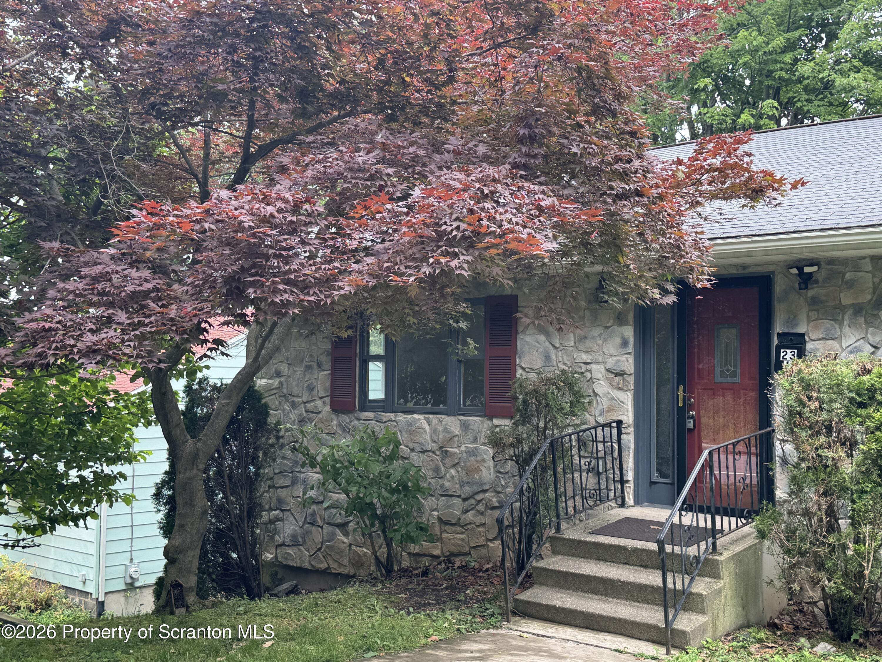 23 E Mountain Road Unit: A